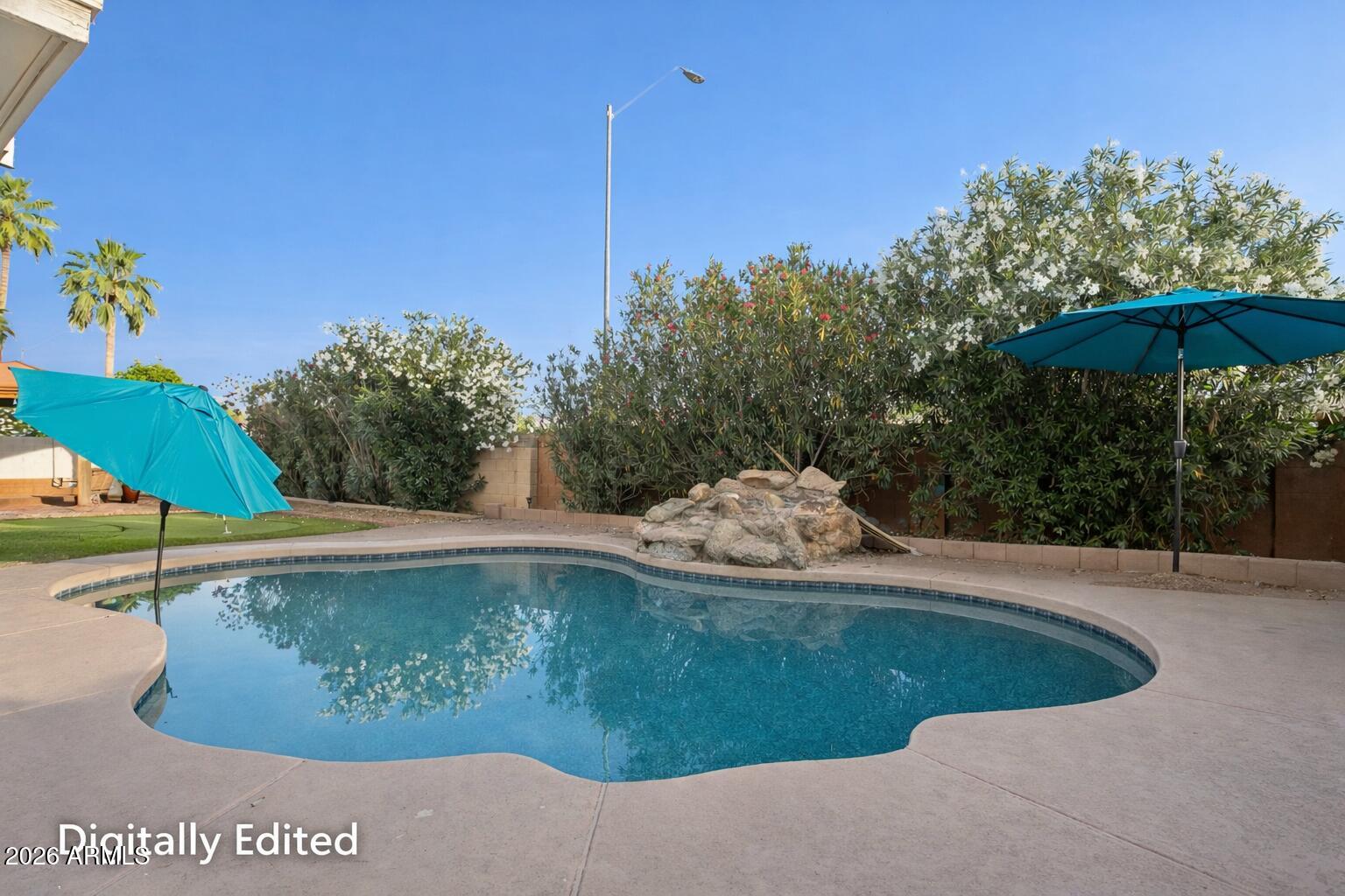 6025 E Beck Lane