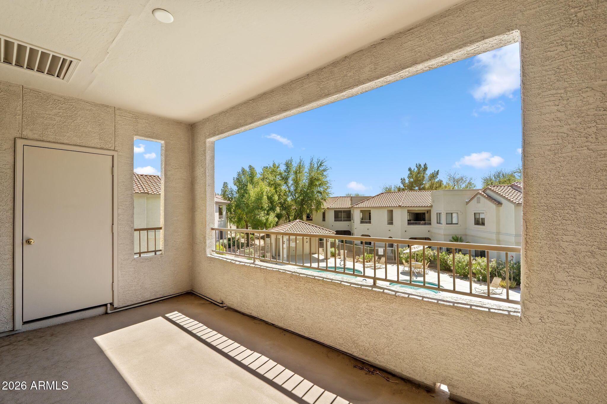 9455 E RAINTREE Drive 2006
