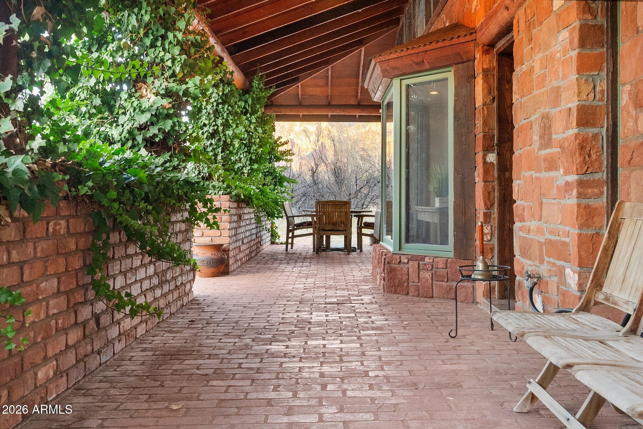 180 Copper Cliffs Lane