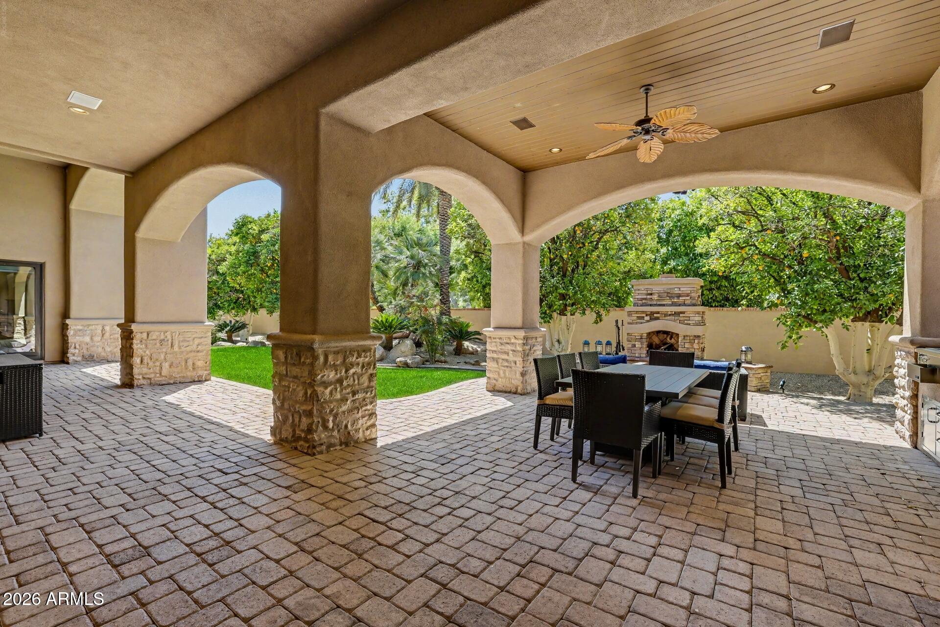 3937 E MENLO Circle