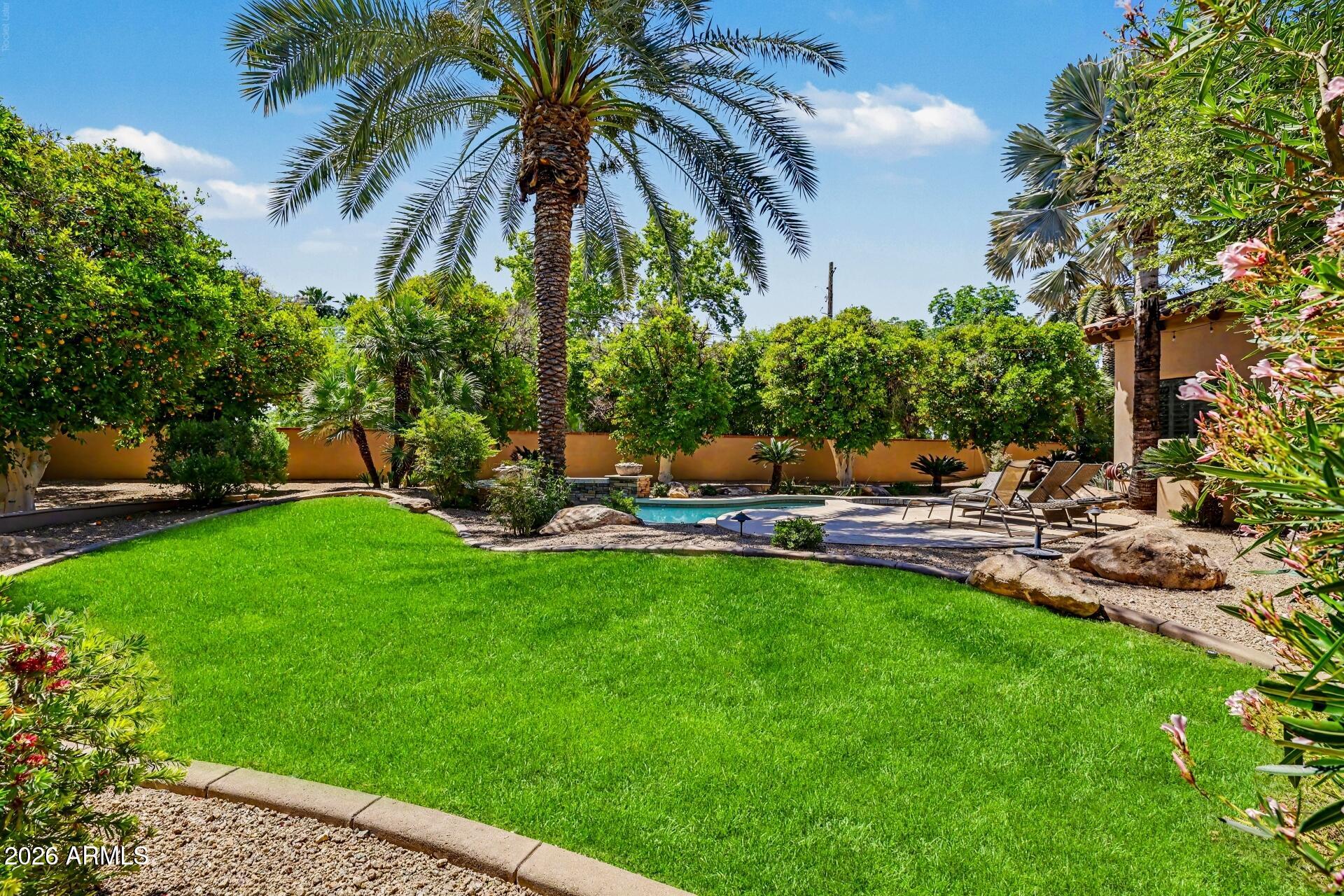 3937 E MENLO Circle