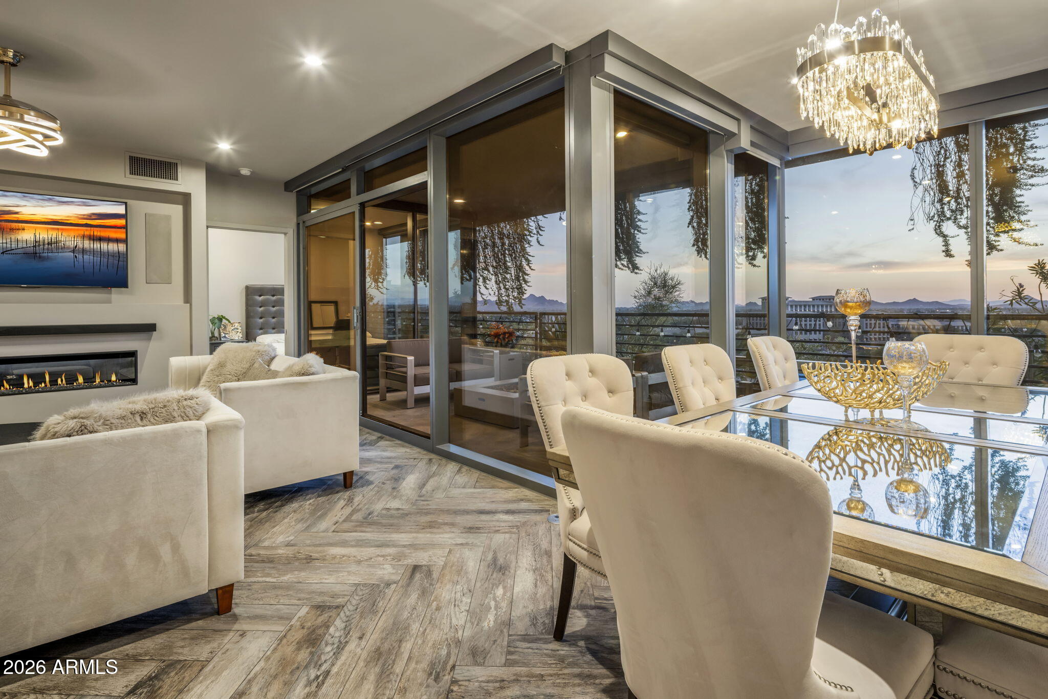 7120 E Kierland Boulevard 915