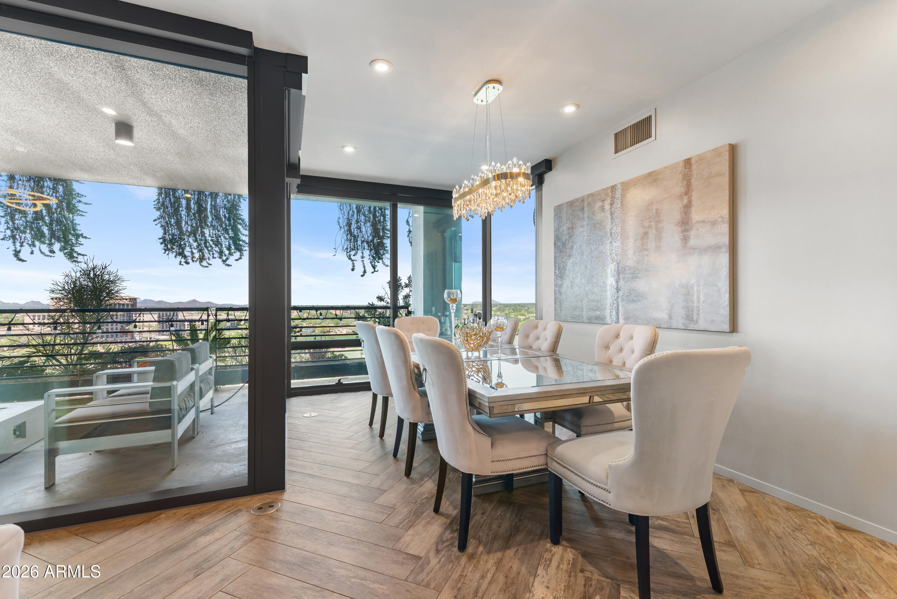 7120 E Kierland Boulevard 915