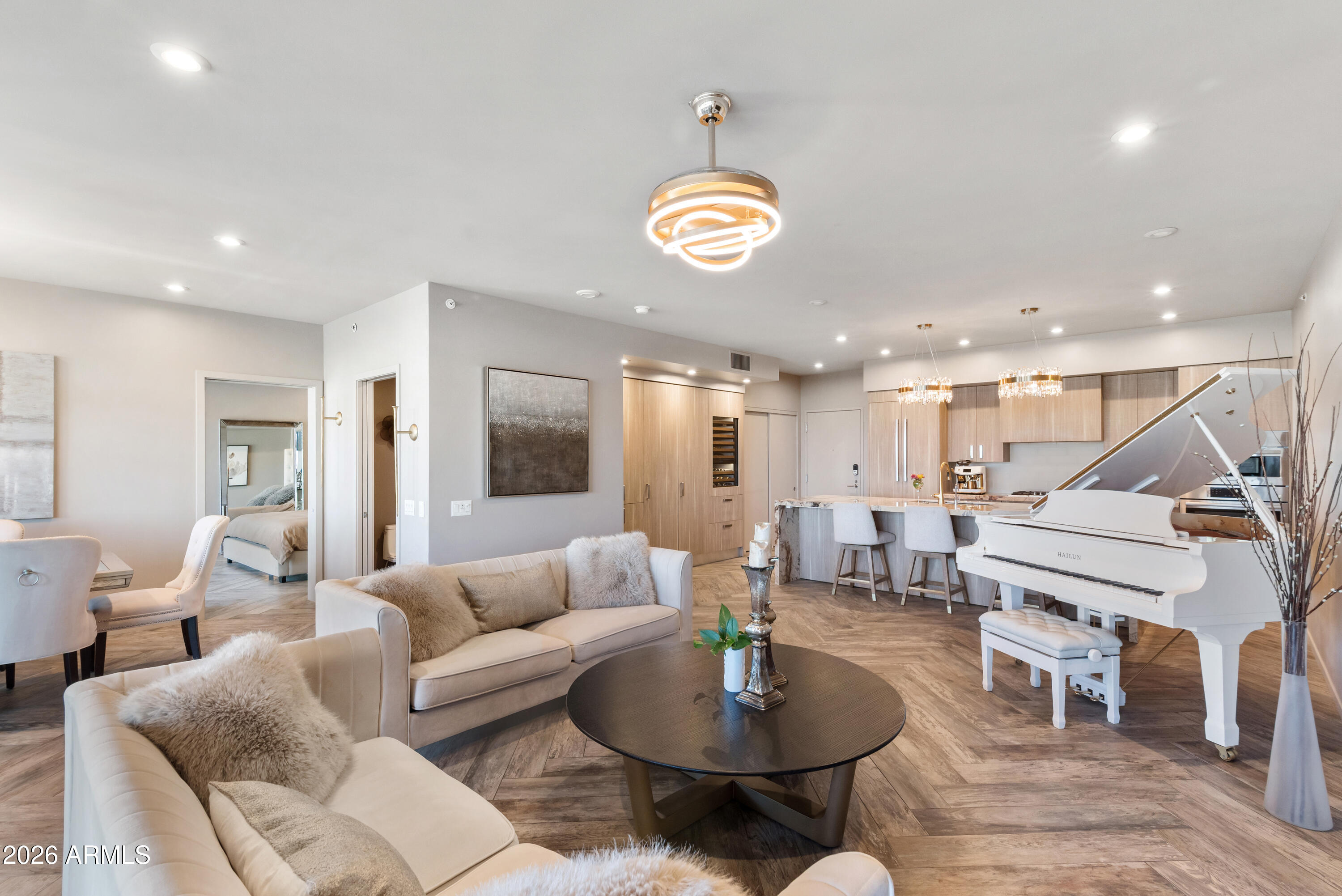 7120 E Kierland Boulevard 915