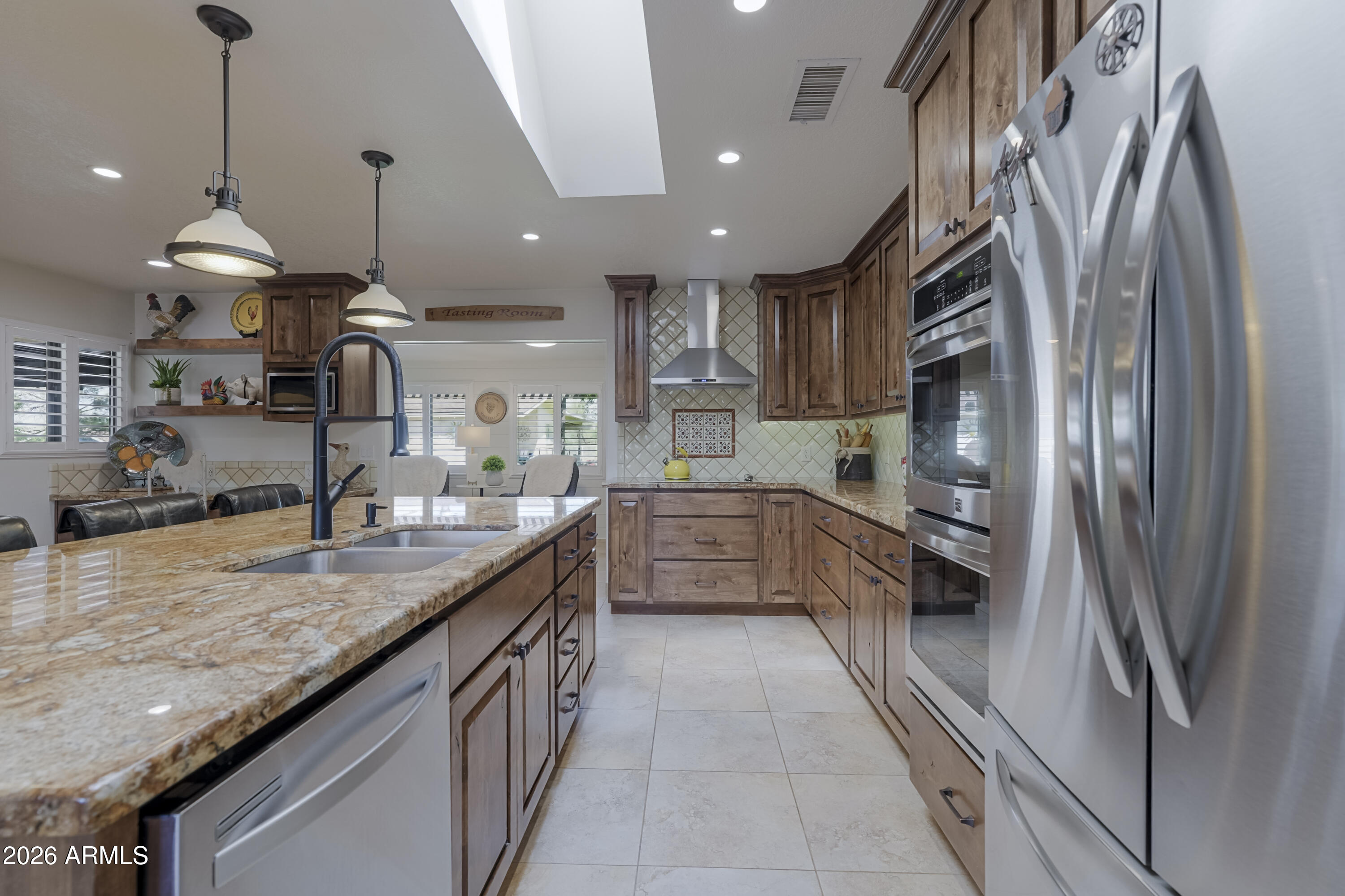 10640 E WILLOW Drive