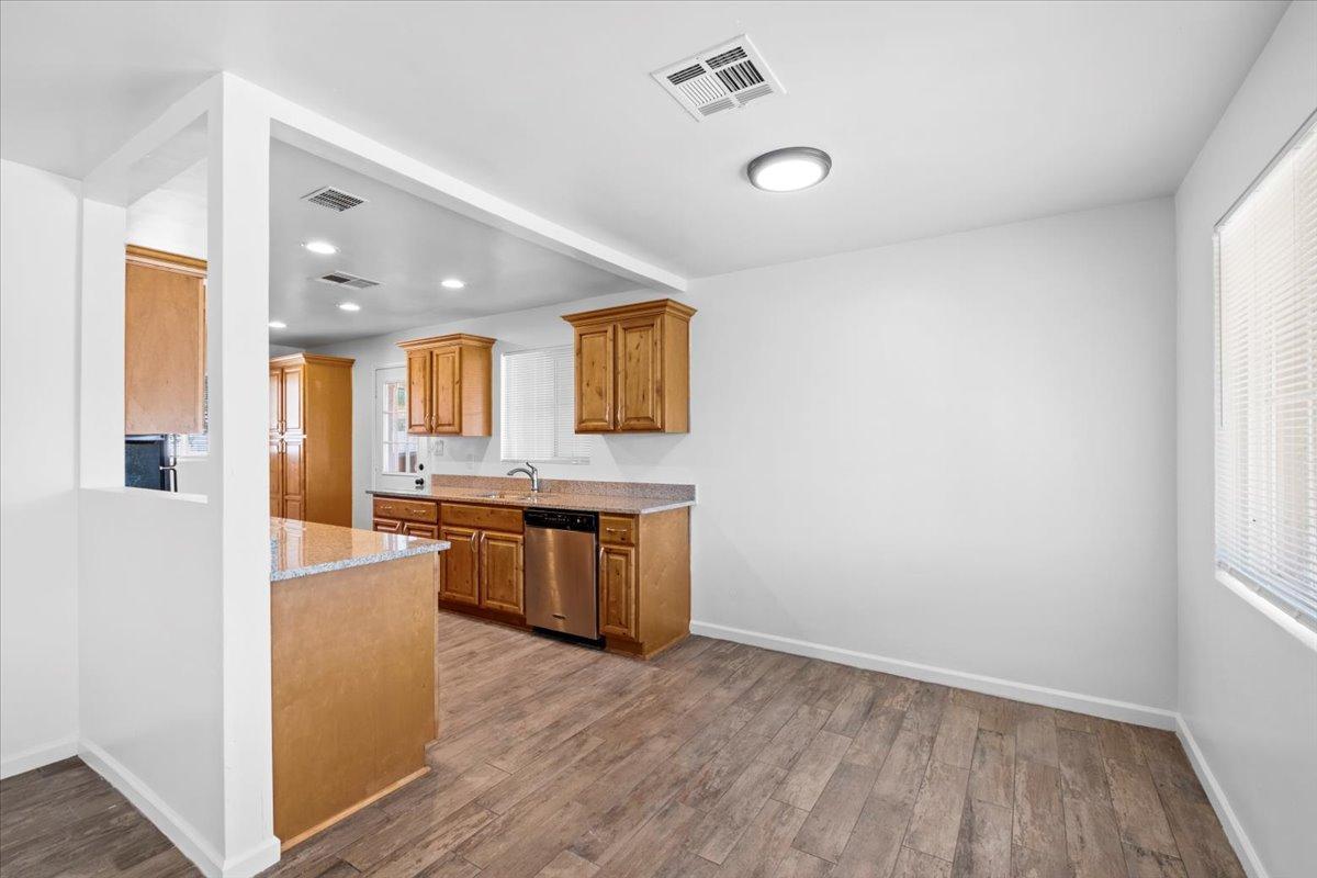 528 W 18th Street