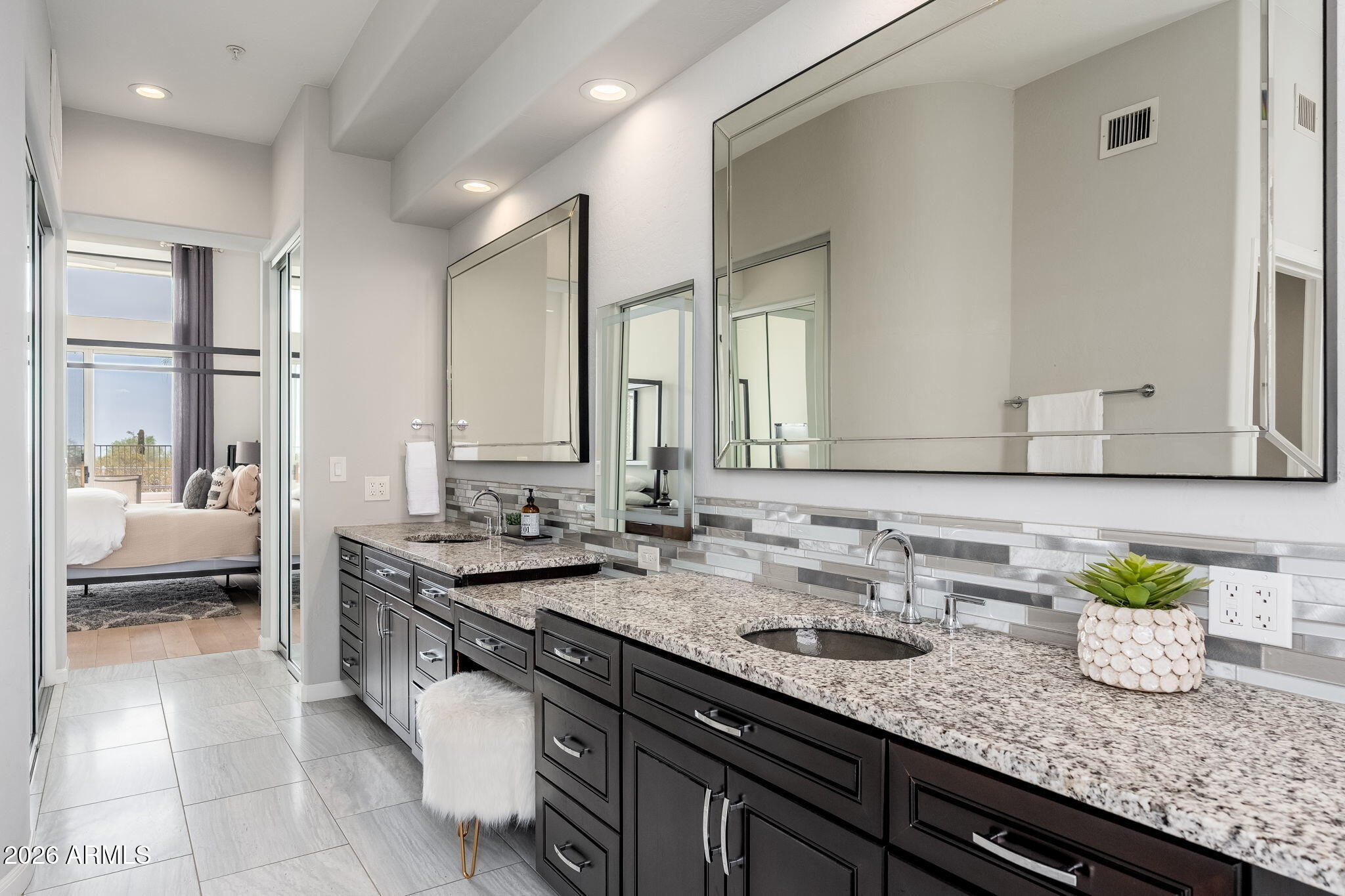 11609 E BELLA VISTA Drive