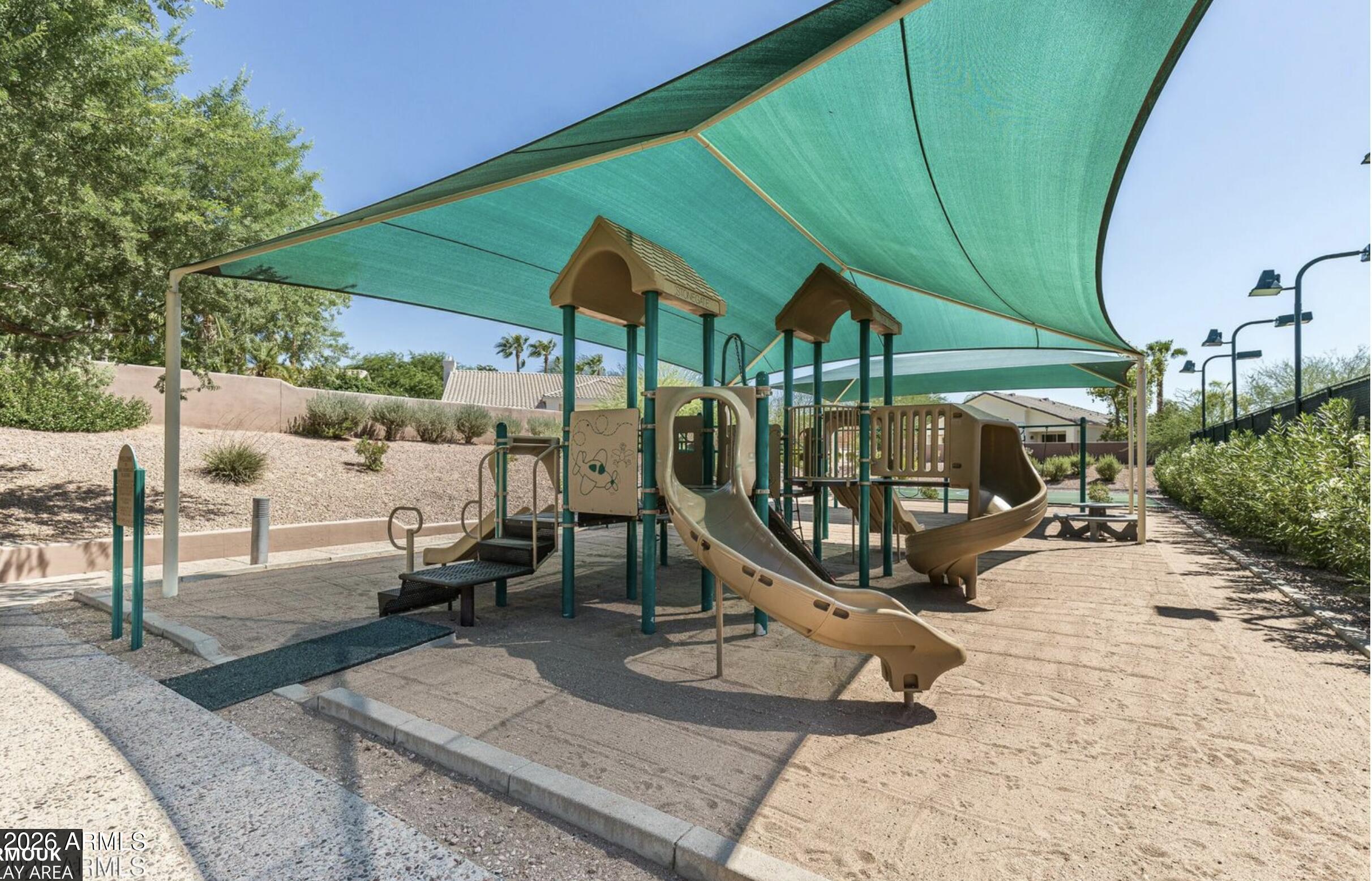 11609 E BELLA VISTA Drive