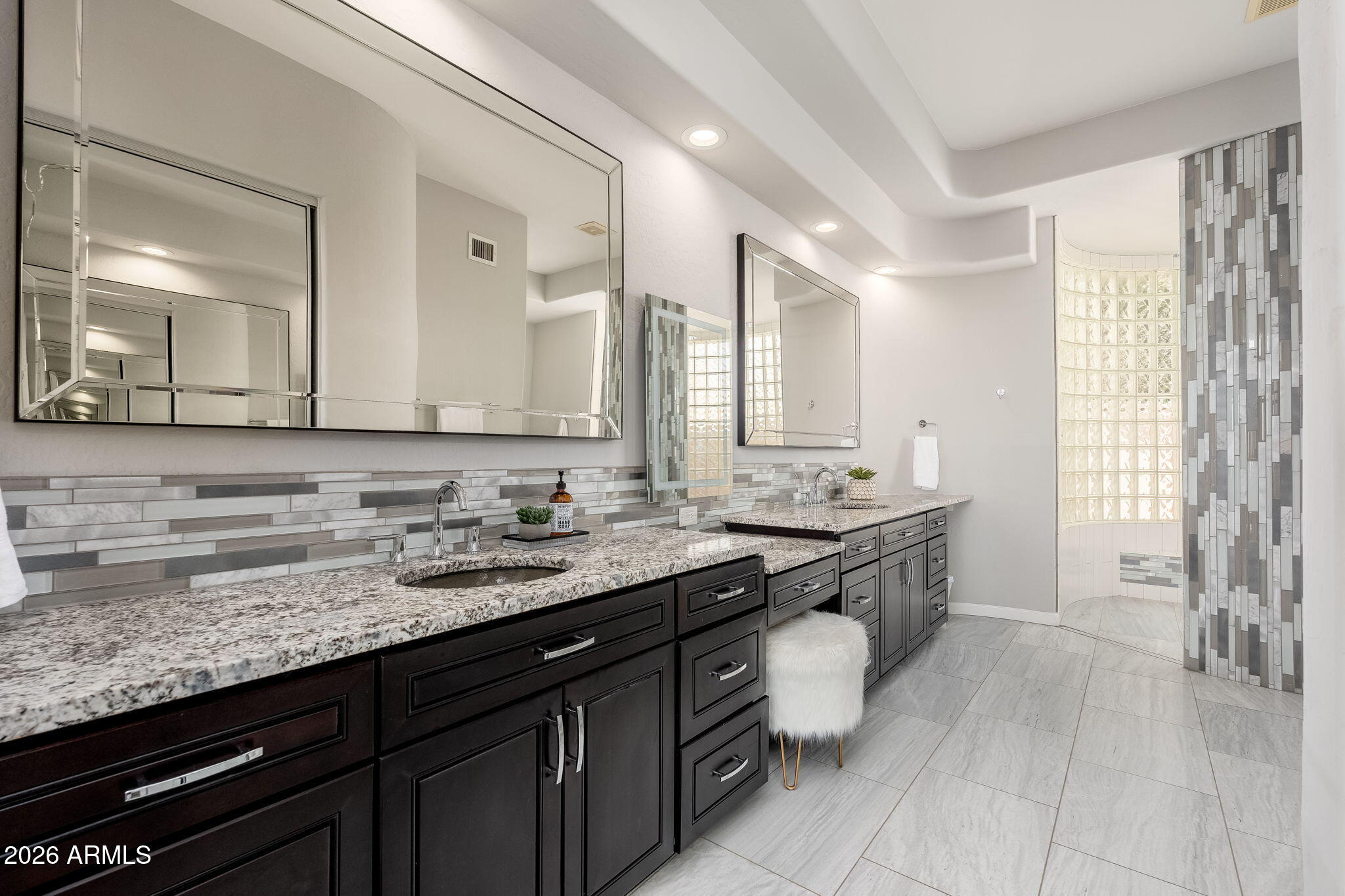 11609 E BELLA VISTA Drive