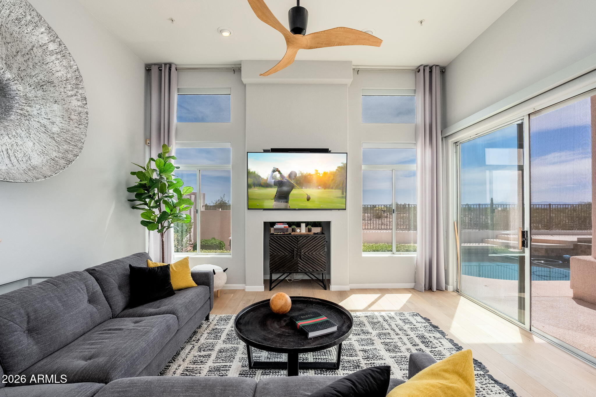 11609 E BELLA VISTA Drive