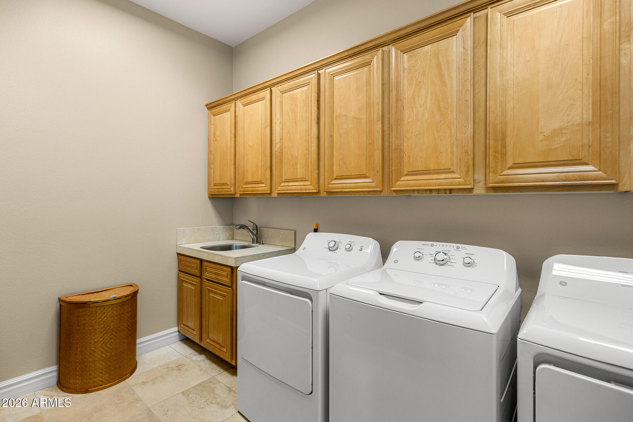 1402 E CORAL COVE Drive