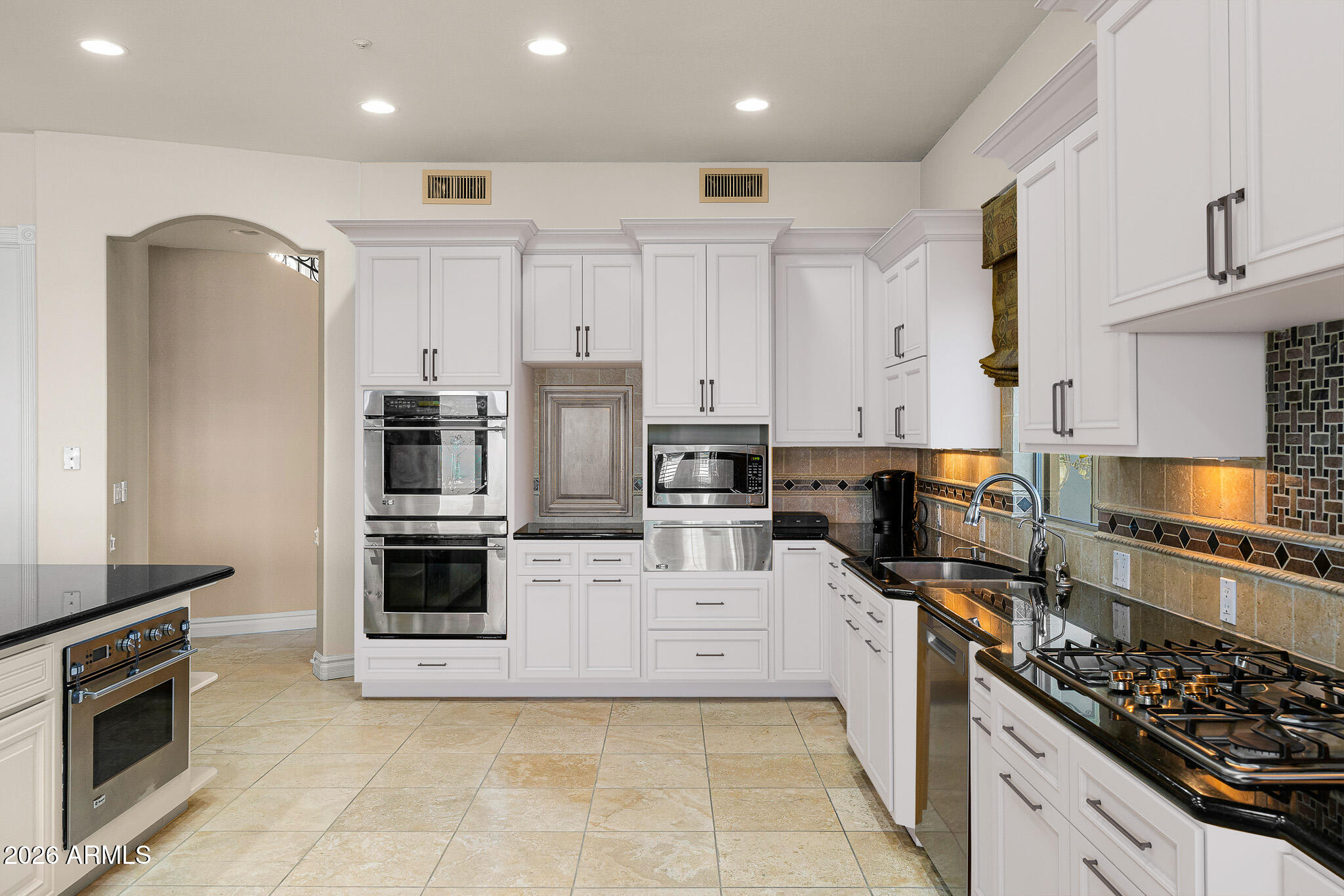 1402 E CORAL COVE Drive