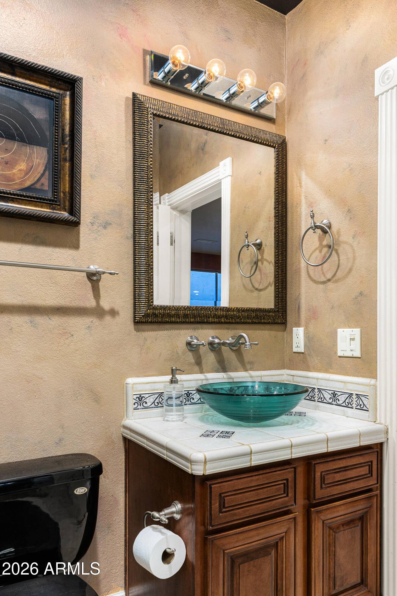 1402 E CORAL COVE Drive