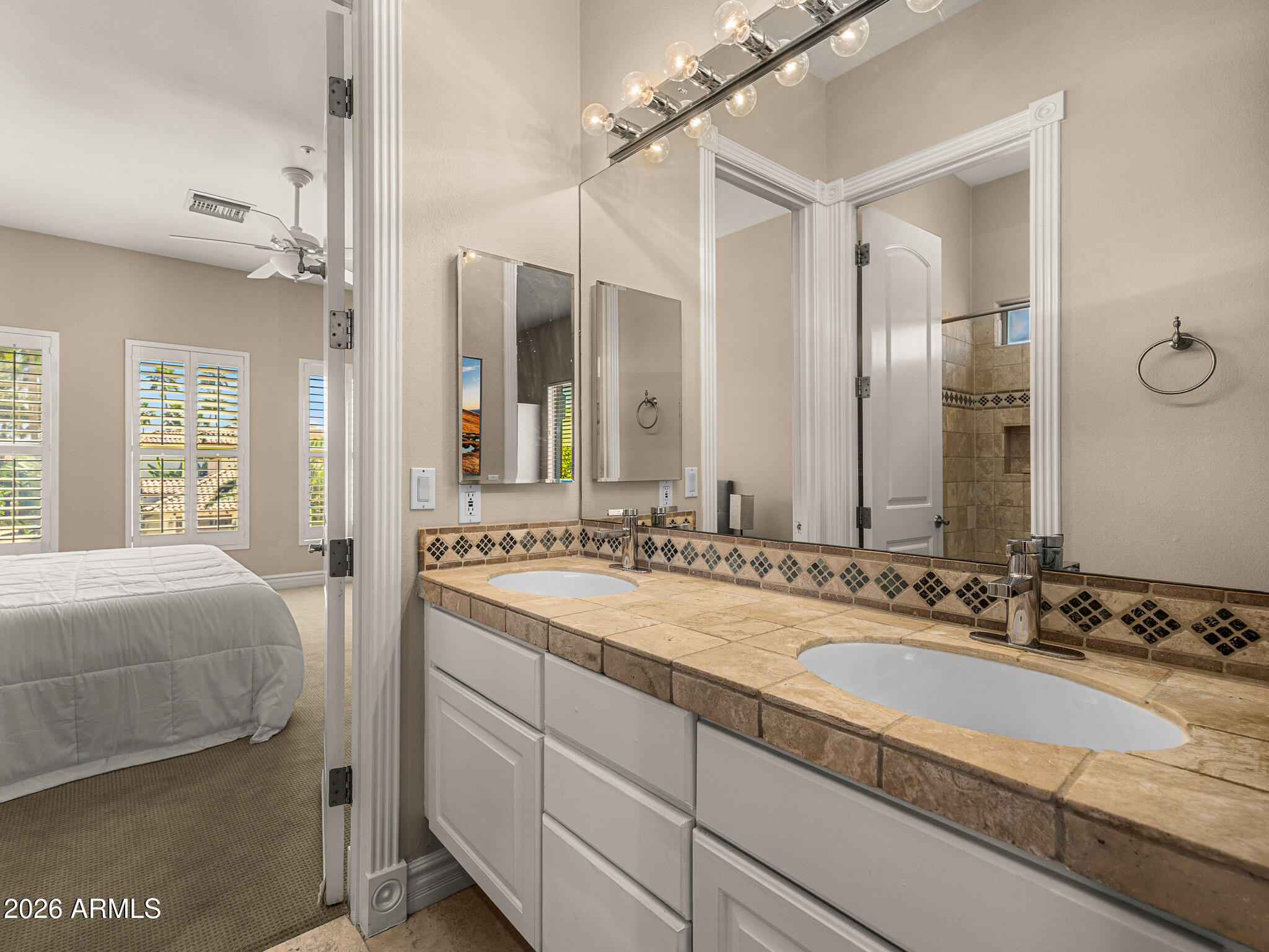 1402 E CORAL COVE Drive