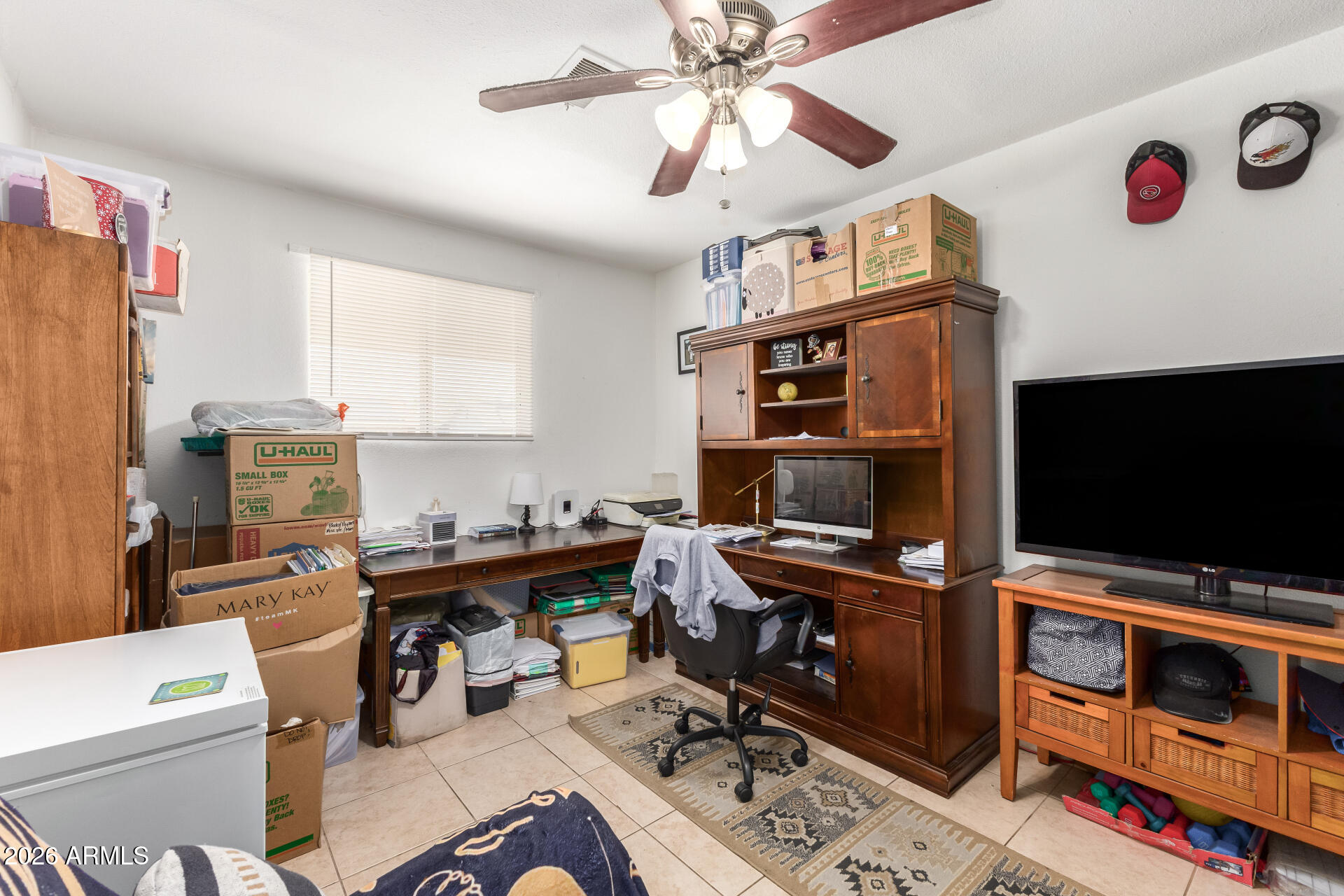 2347 W POINSETTIA Drive N