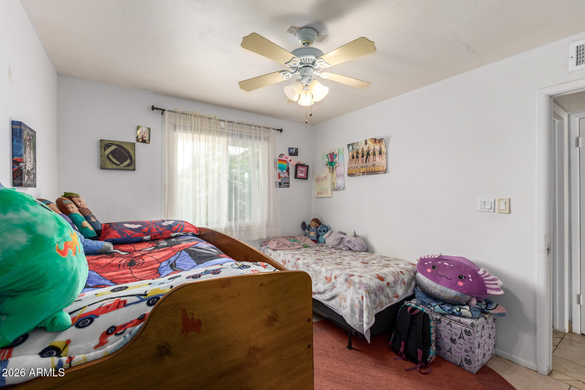 2347 W POINSETTIA Drive N