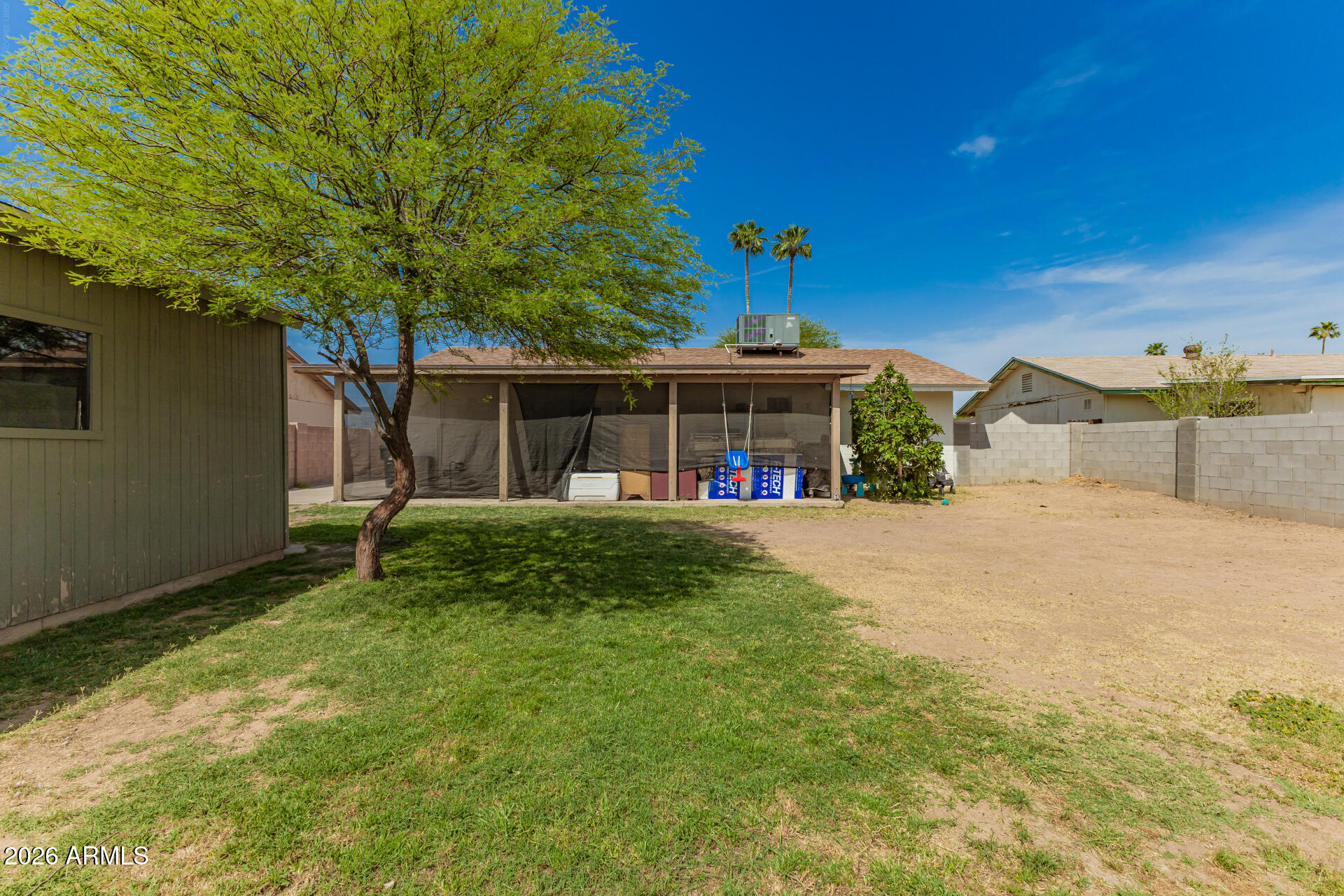 2347 W POINSETTIA Drive N