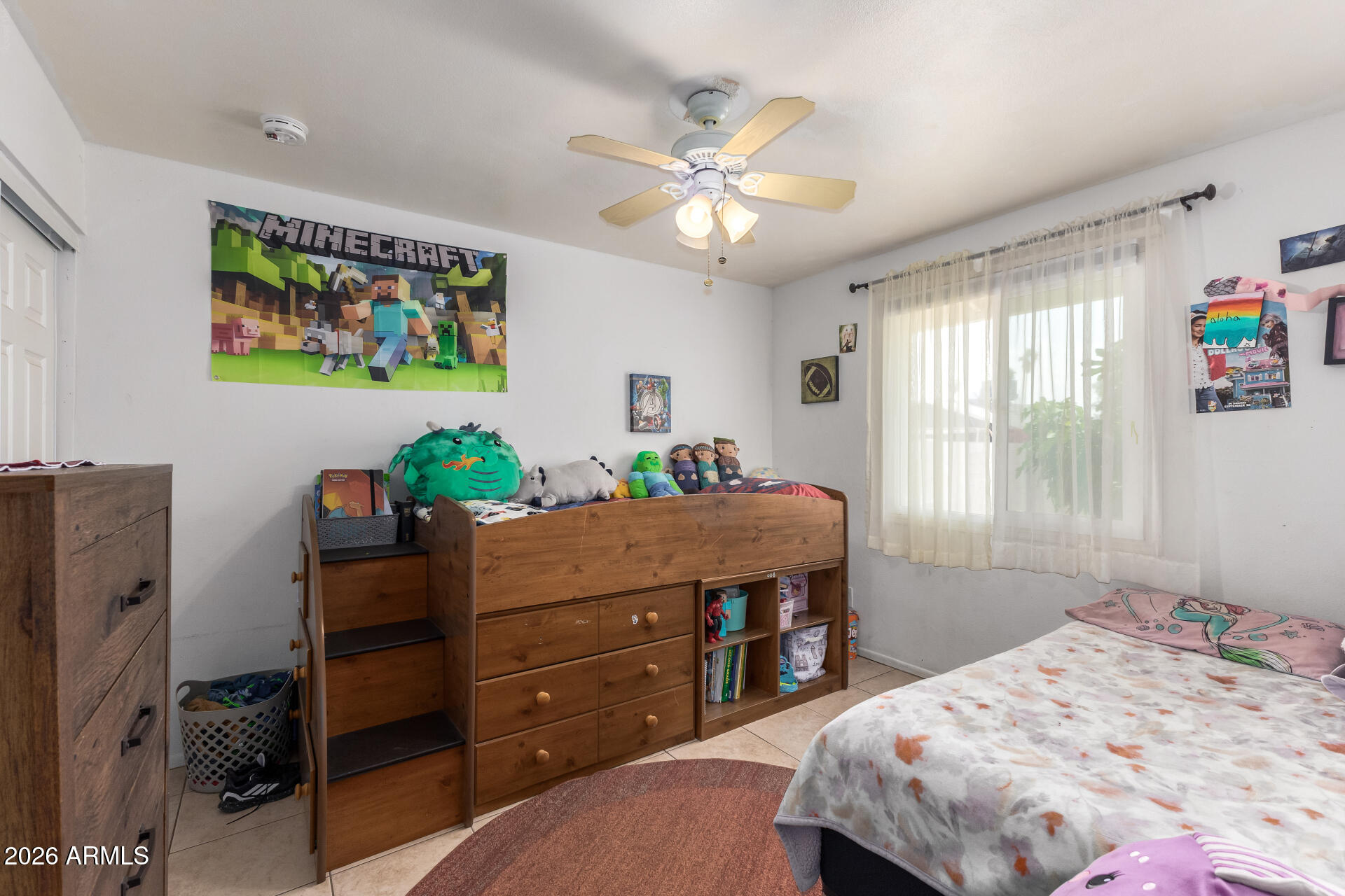 2347 W POINSETTIA Drive N