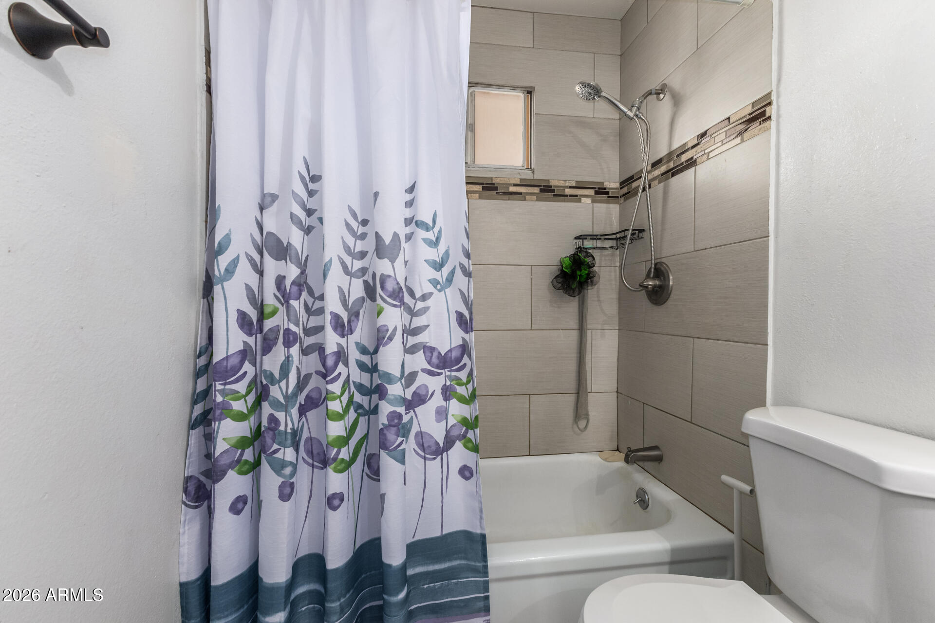 2347 W POINSETTIA Drive N