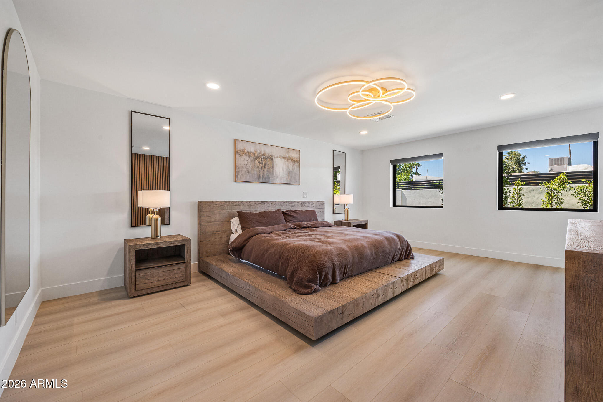 10012 N 76TH Place