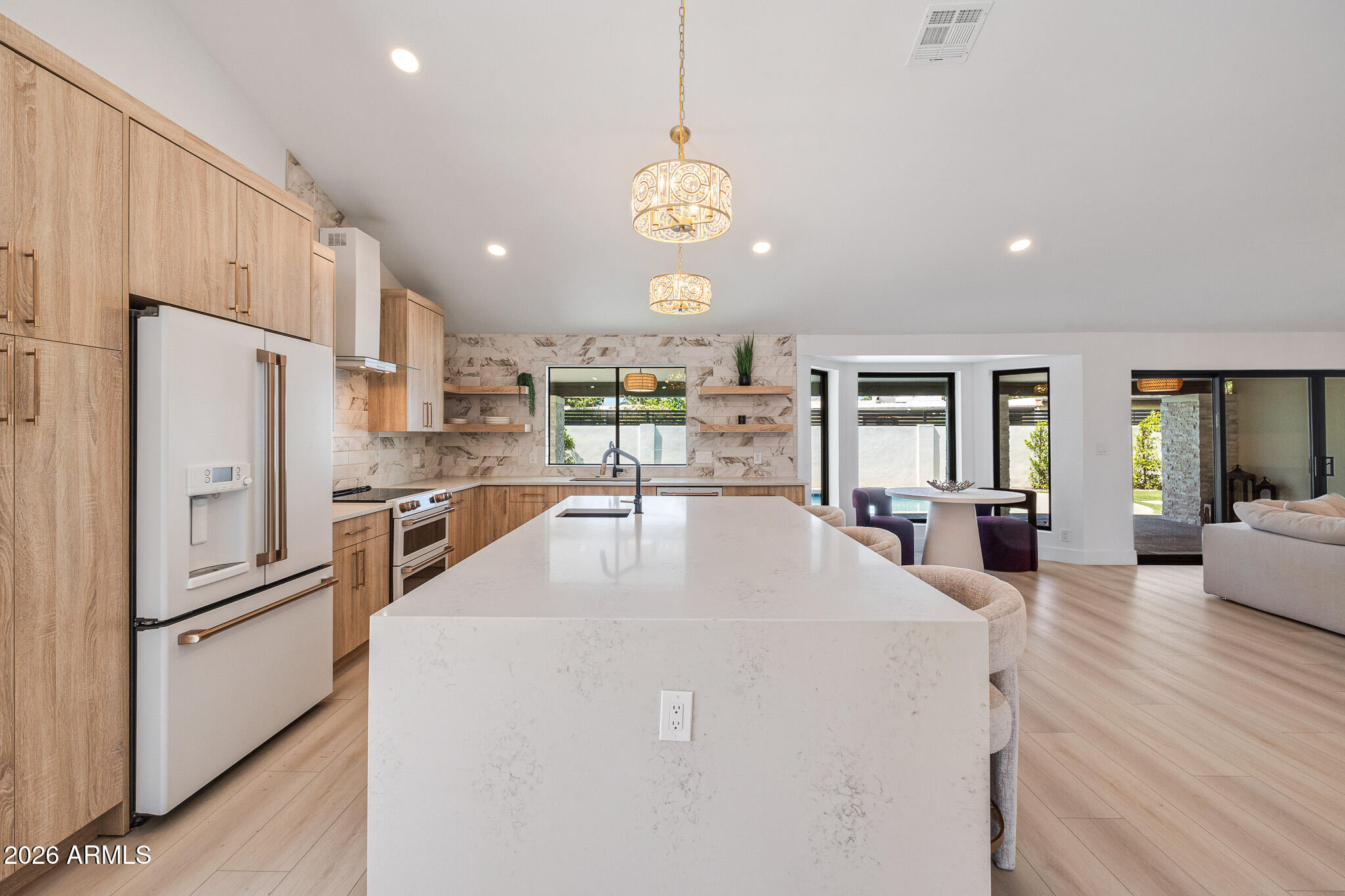 10012 N 76TH Place