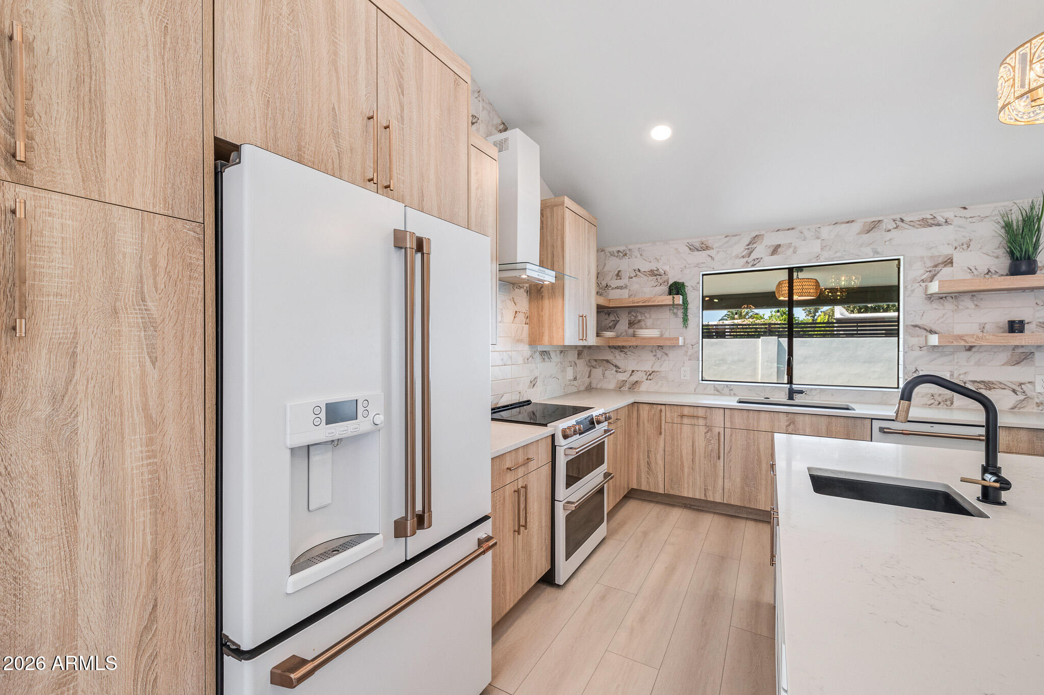 10012 N 76TH Place