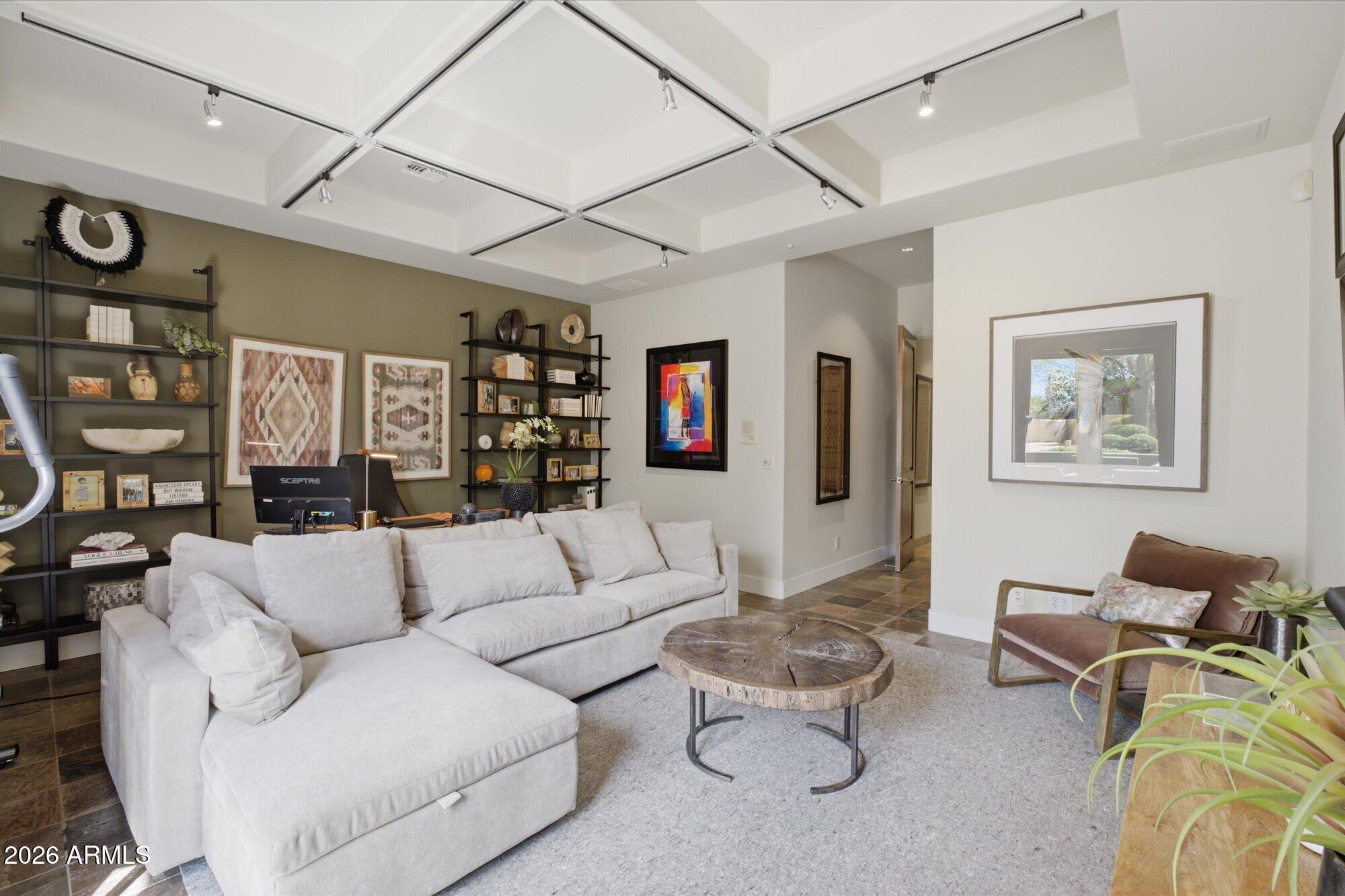 12734 E APPALOOSA Place