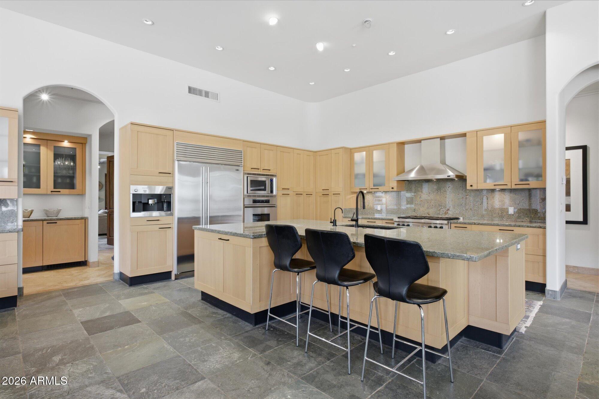 12734 E APPALOOSA Place