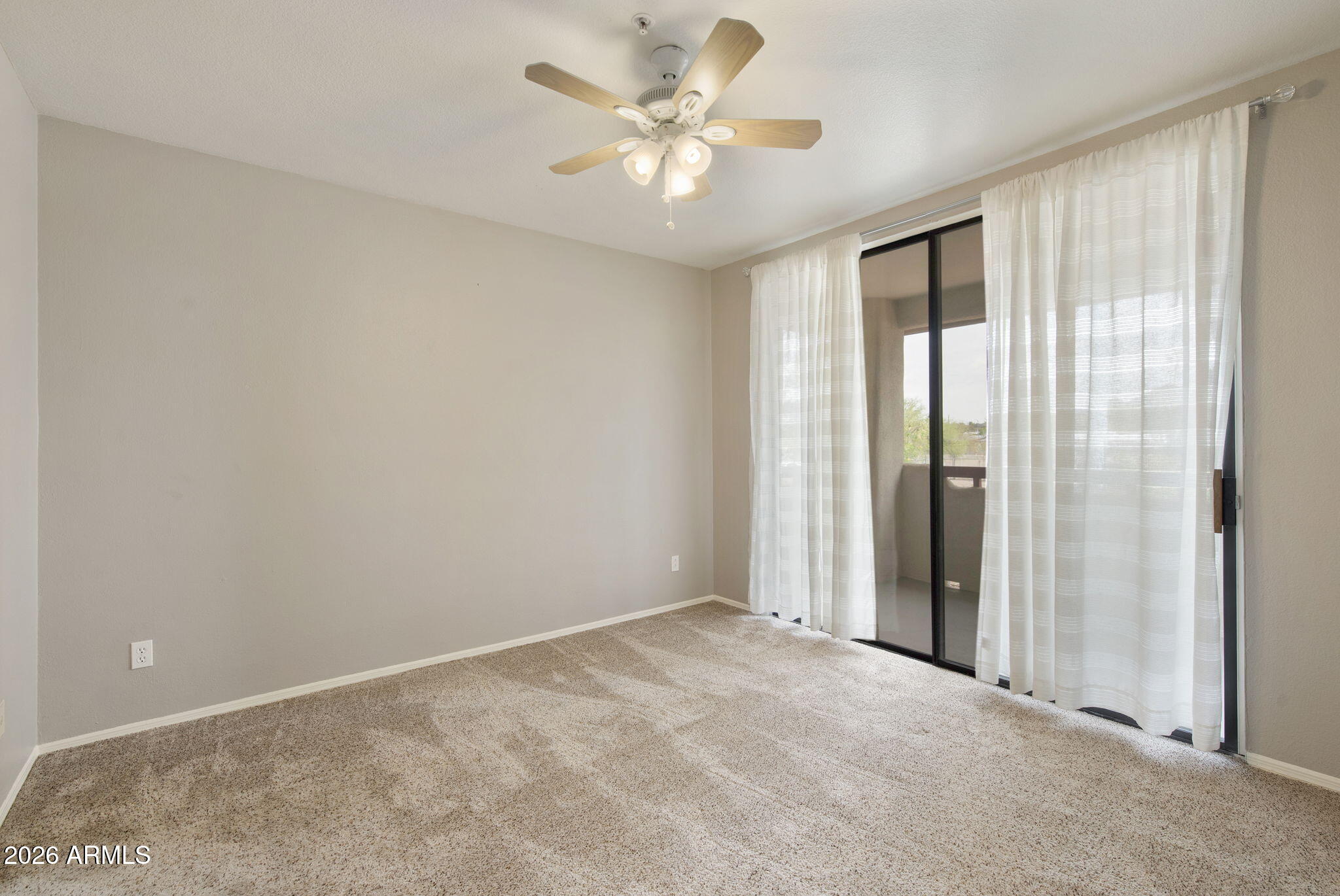 750 E NORTHERN Avenue 2051