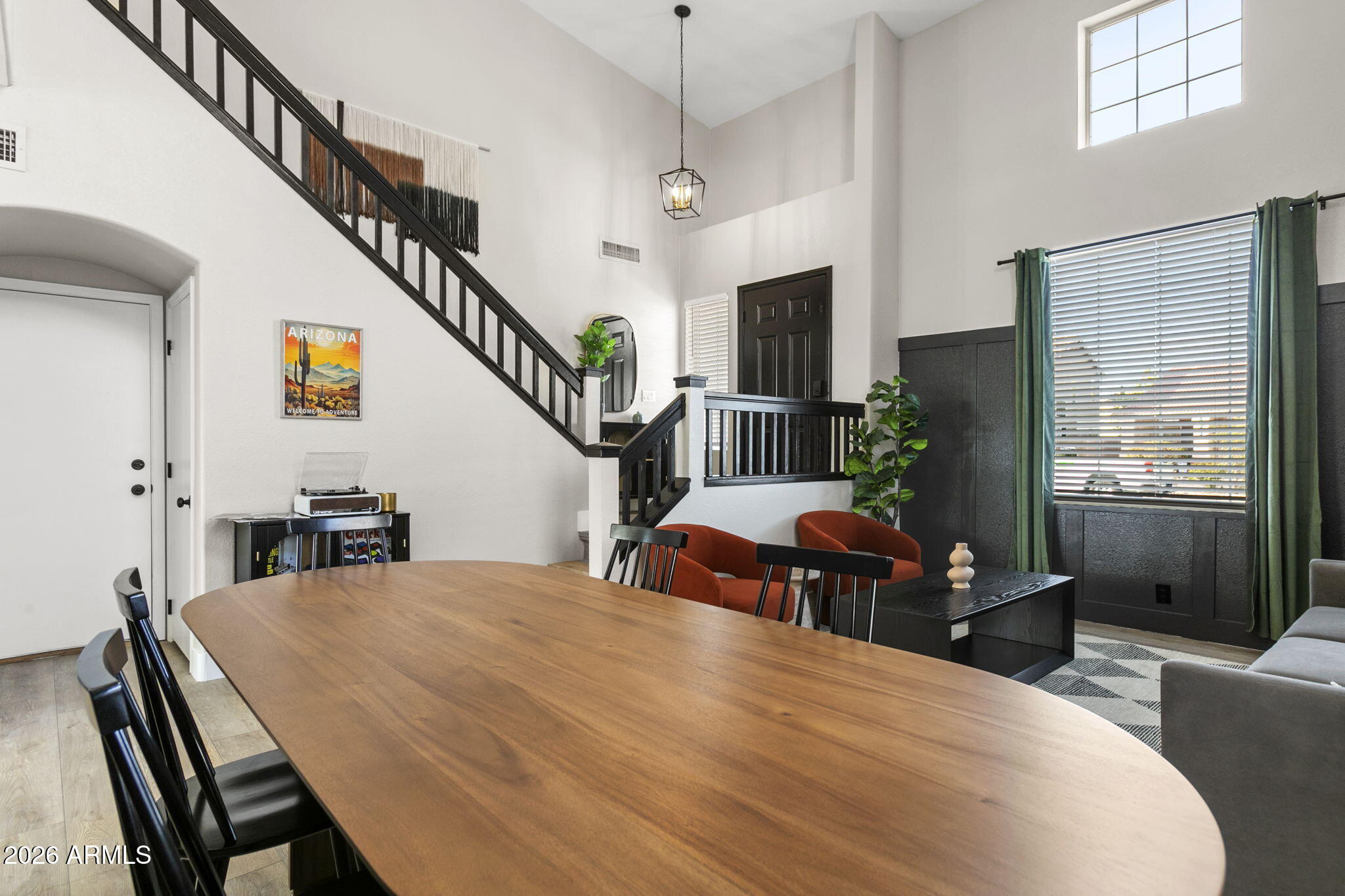 1591 E Carla Vista Drive