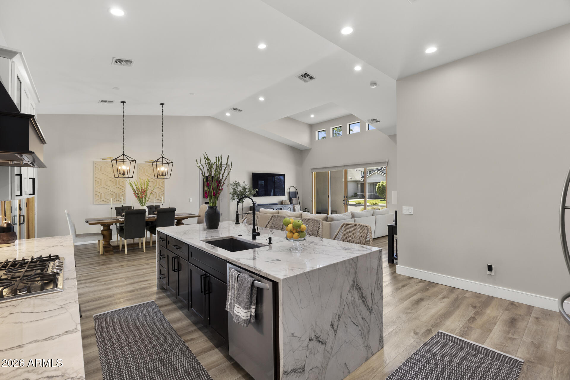 3927 N 13TH Place