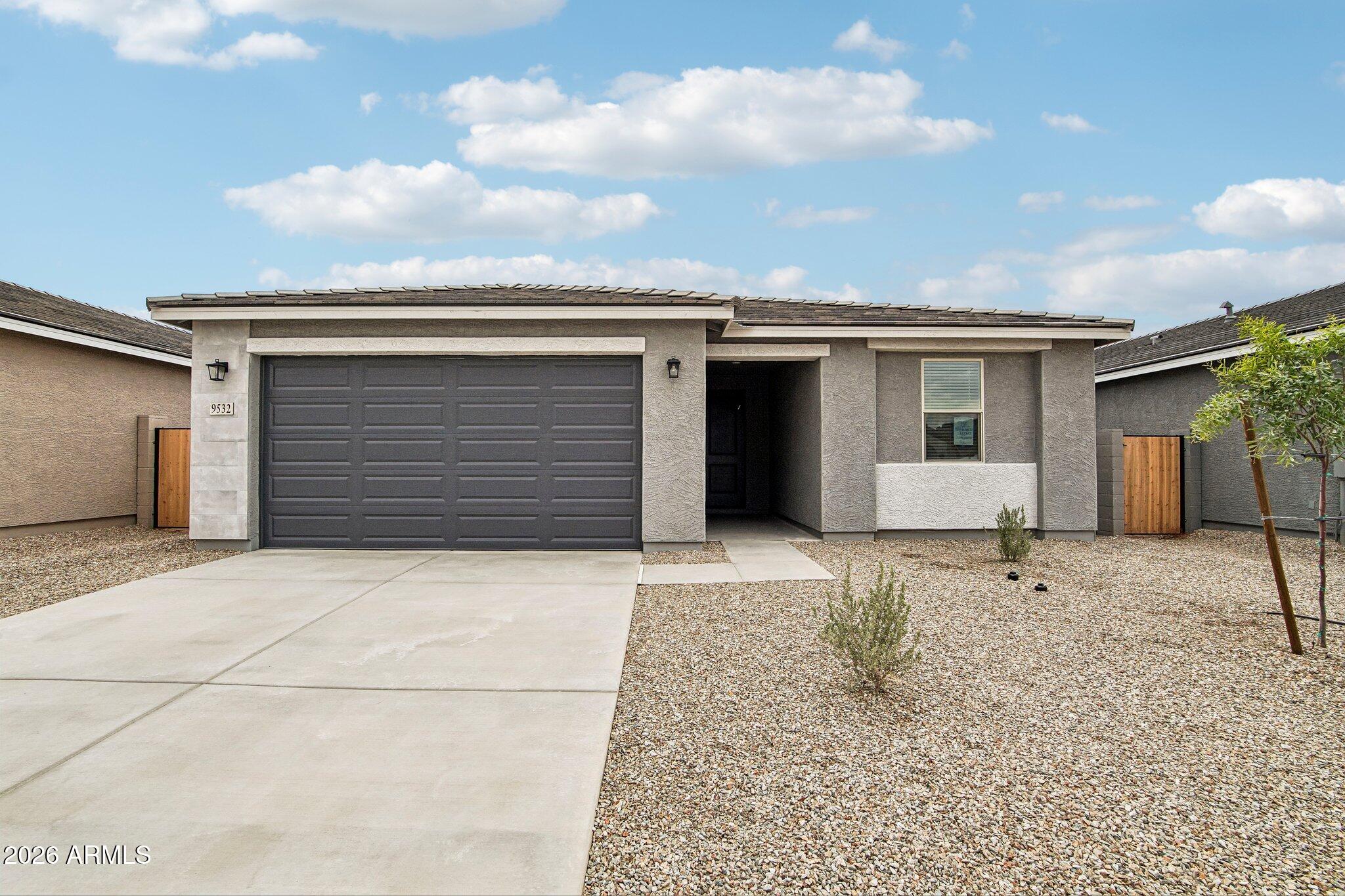 9532 W GABY Road