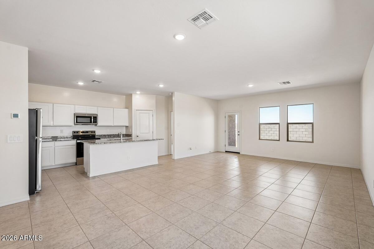 31690 N RODEO Road