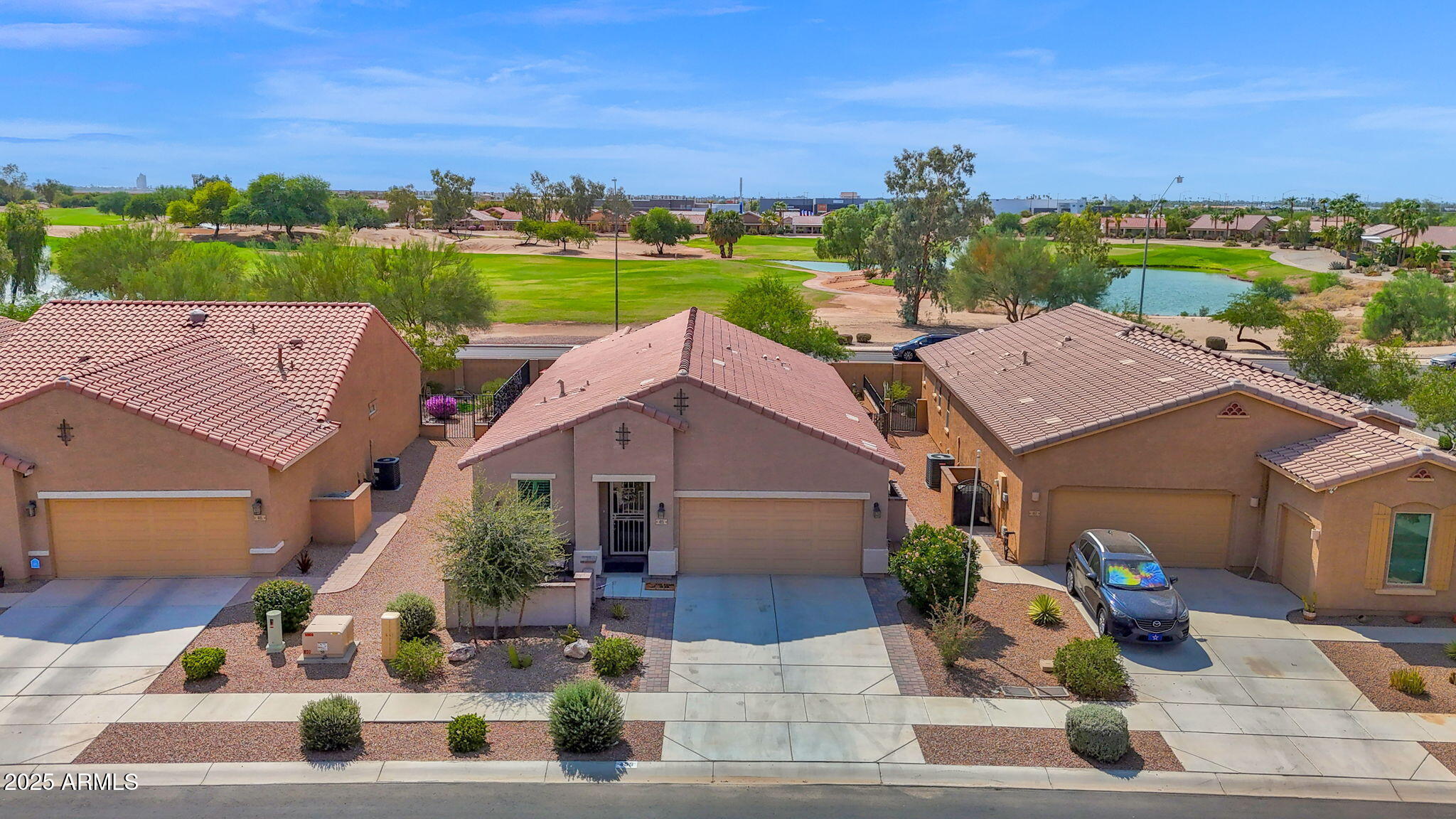 455 N RAINBOW Way