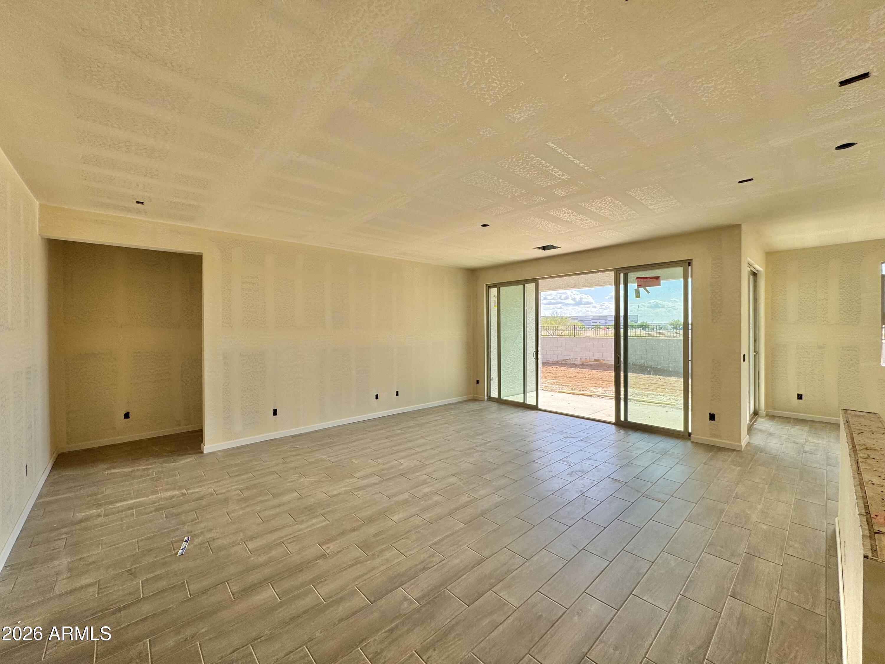 10085 N 156TH Avenue