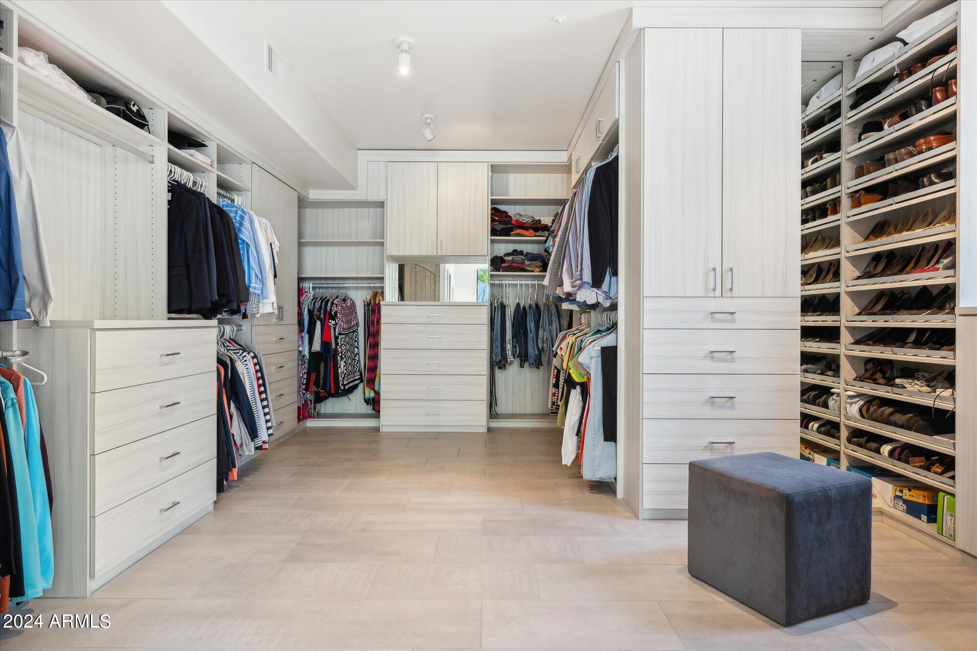 10040 E HAPPY VALLEY Road 243