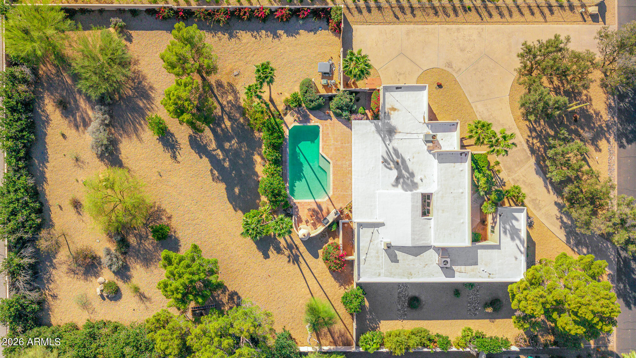 6633 E SOLANO Drive