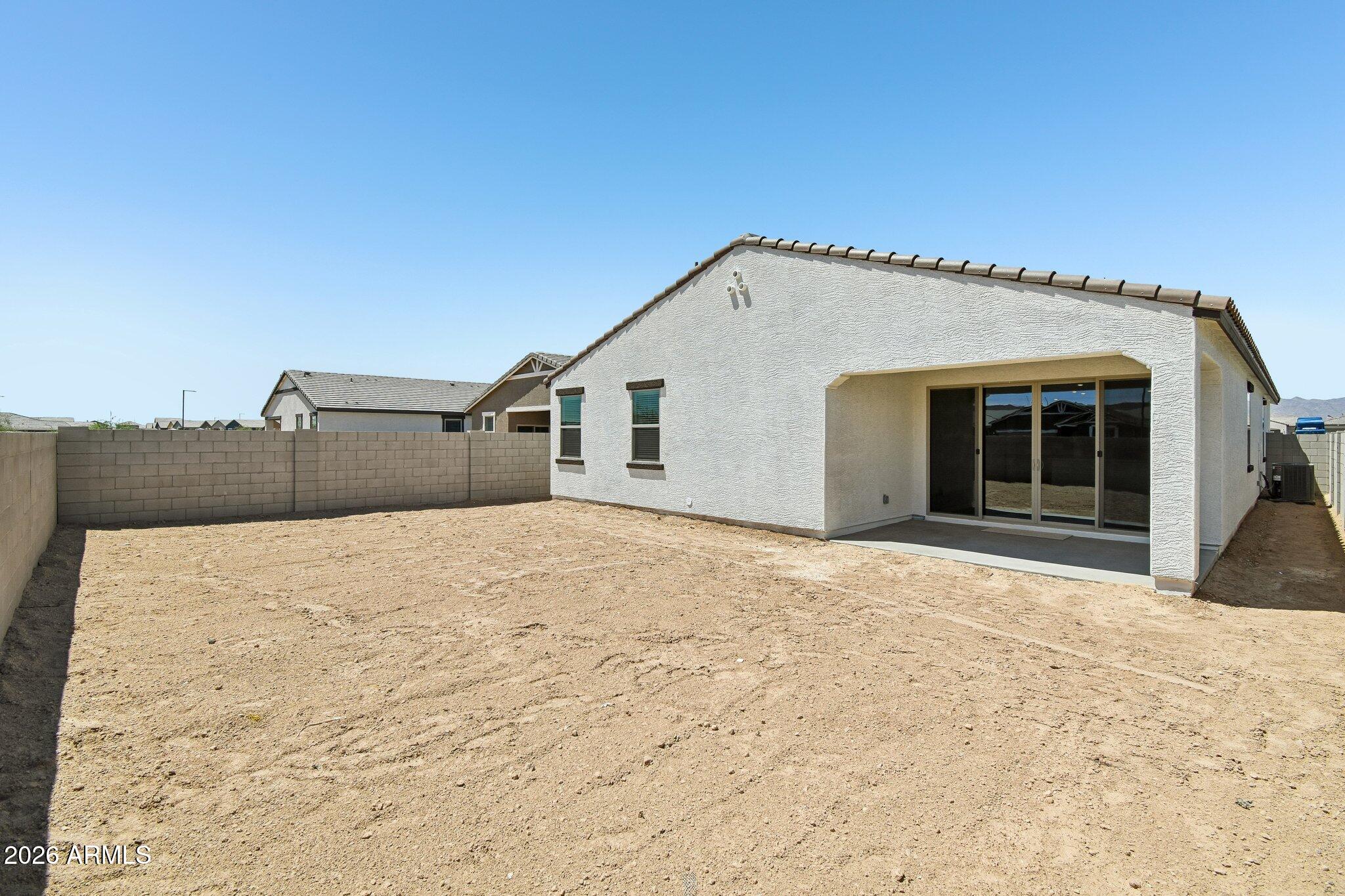 24075 W HUNTINGTON Drive