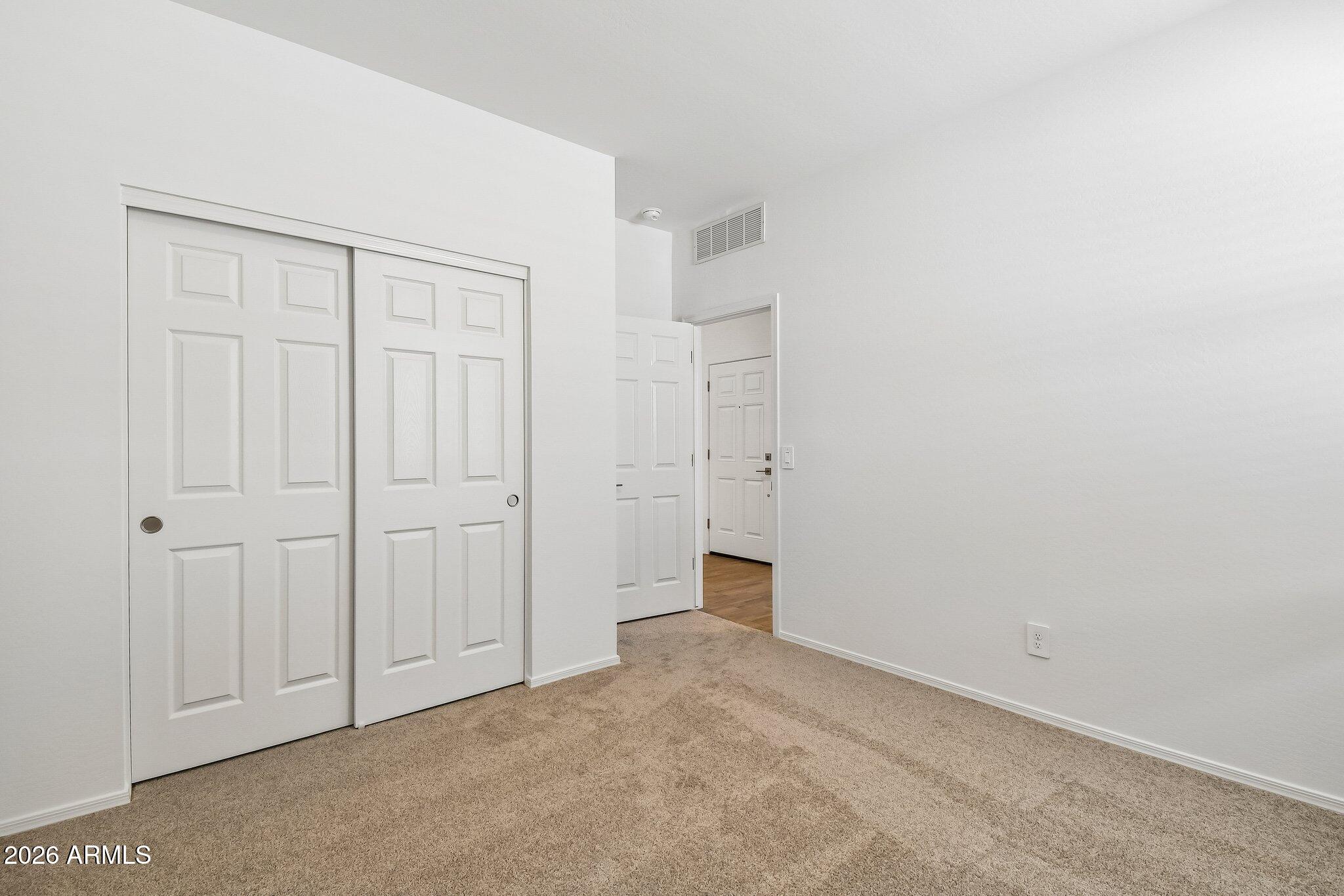 24075 W HUNTINGTON Drive