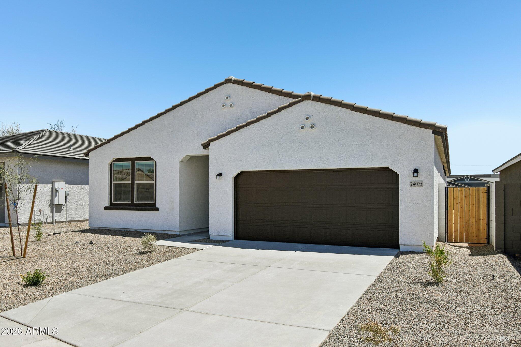24075 W HUNTINGTON Drive