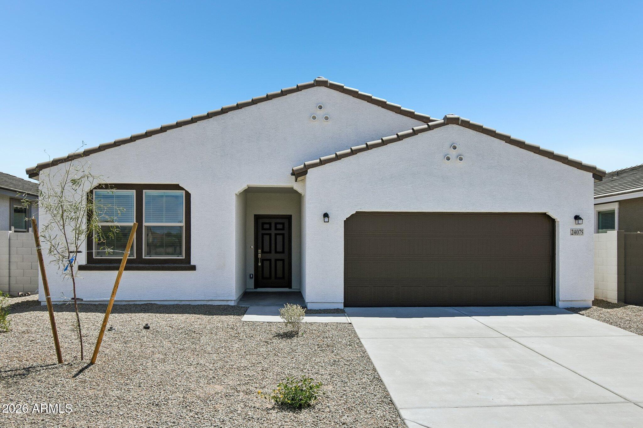 24075 W HUNTINGTON Drive
