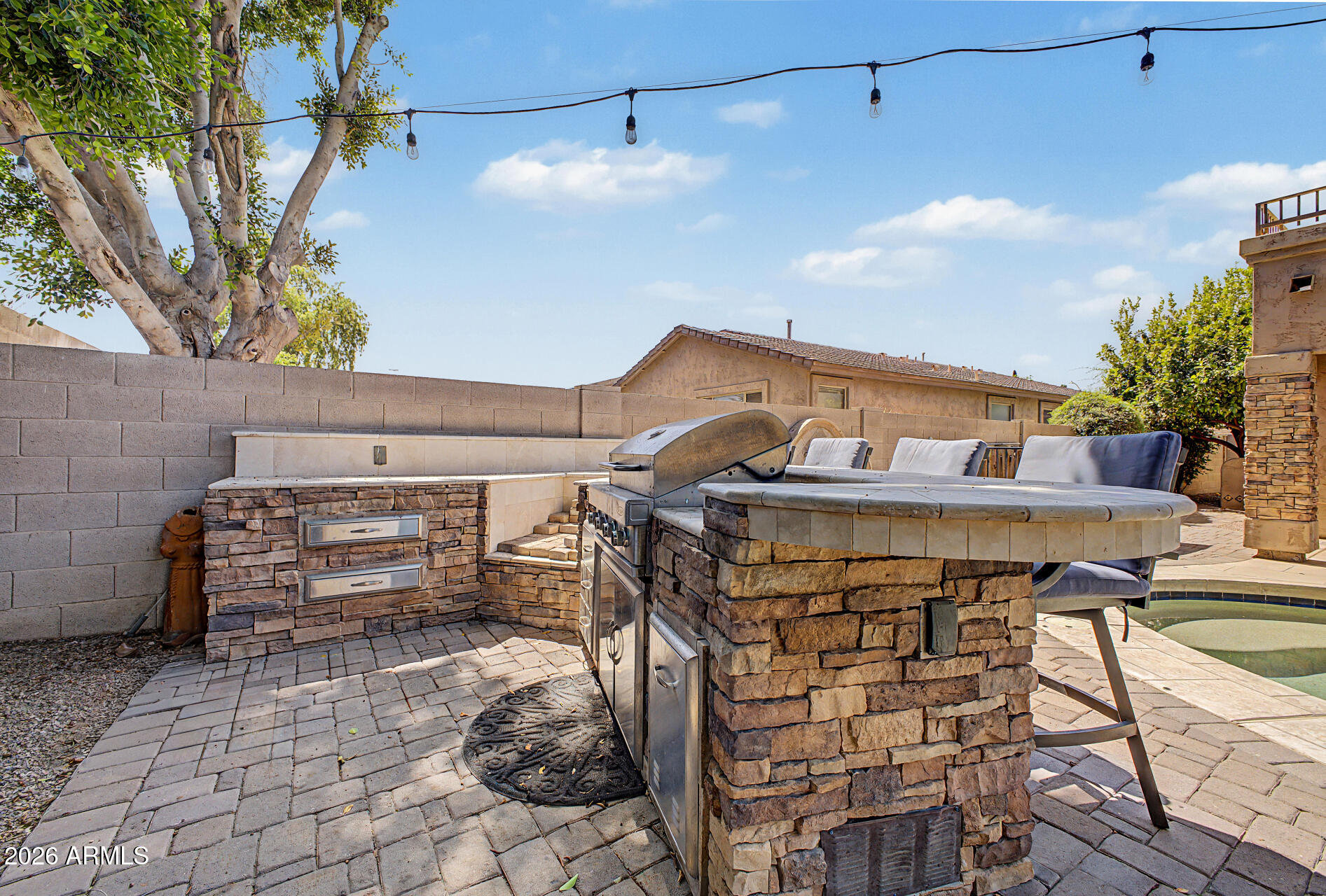 6140 W ORAIBI Drive