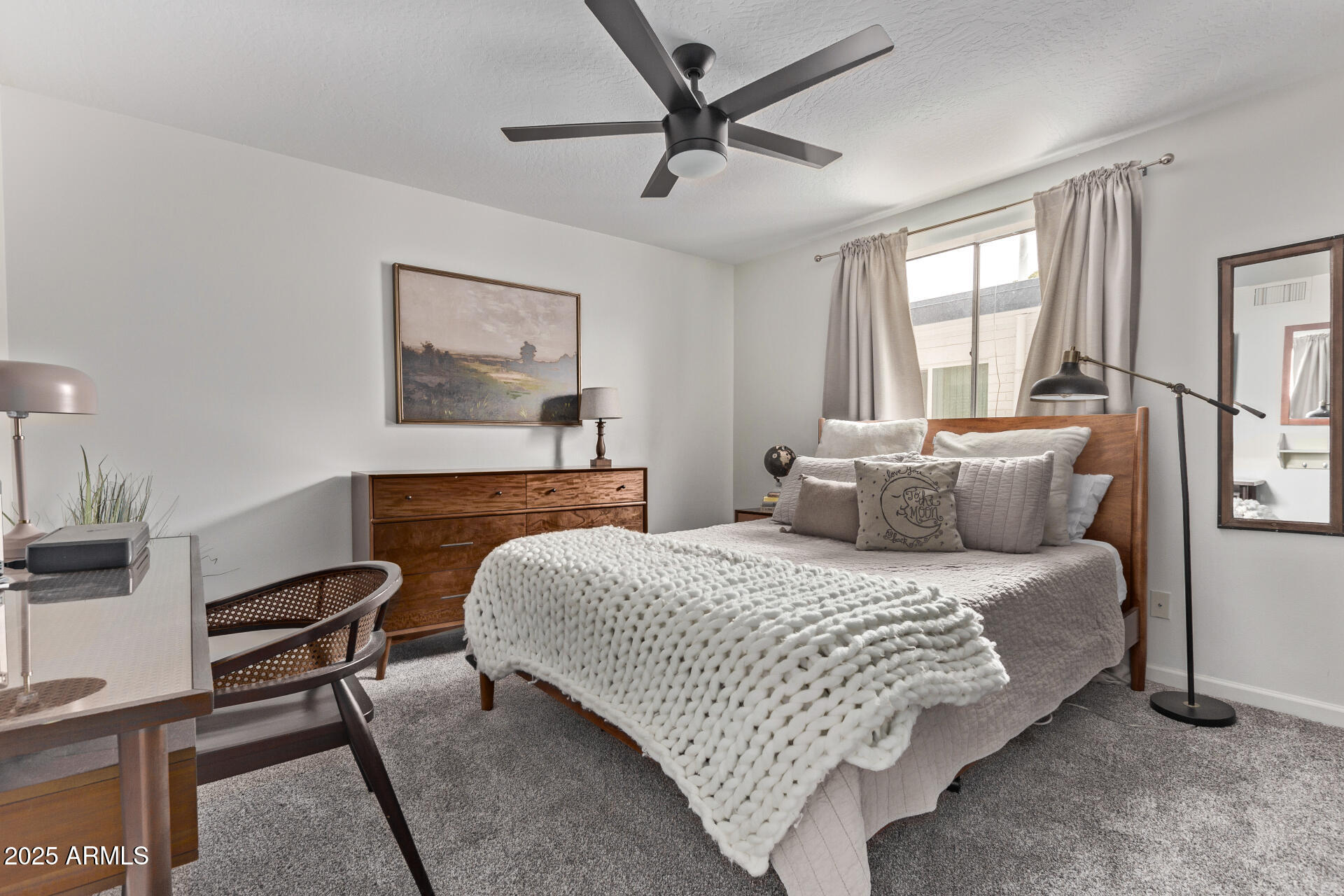 334 W MEDLOCK Drive D102