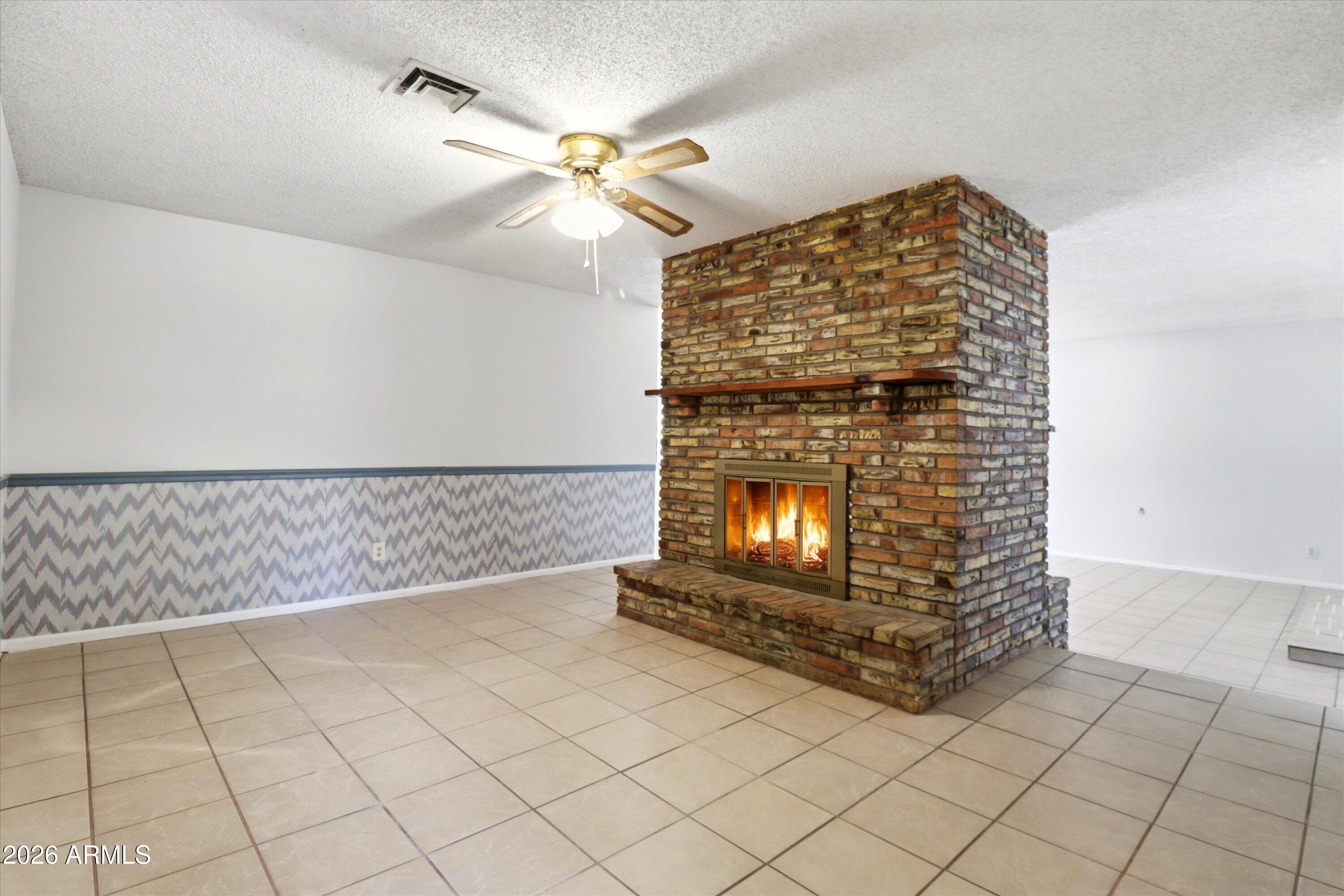 16205 E FAIRVIEW Street -