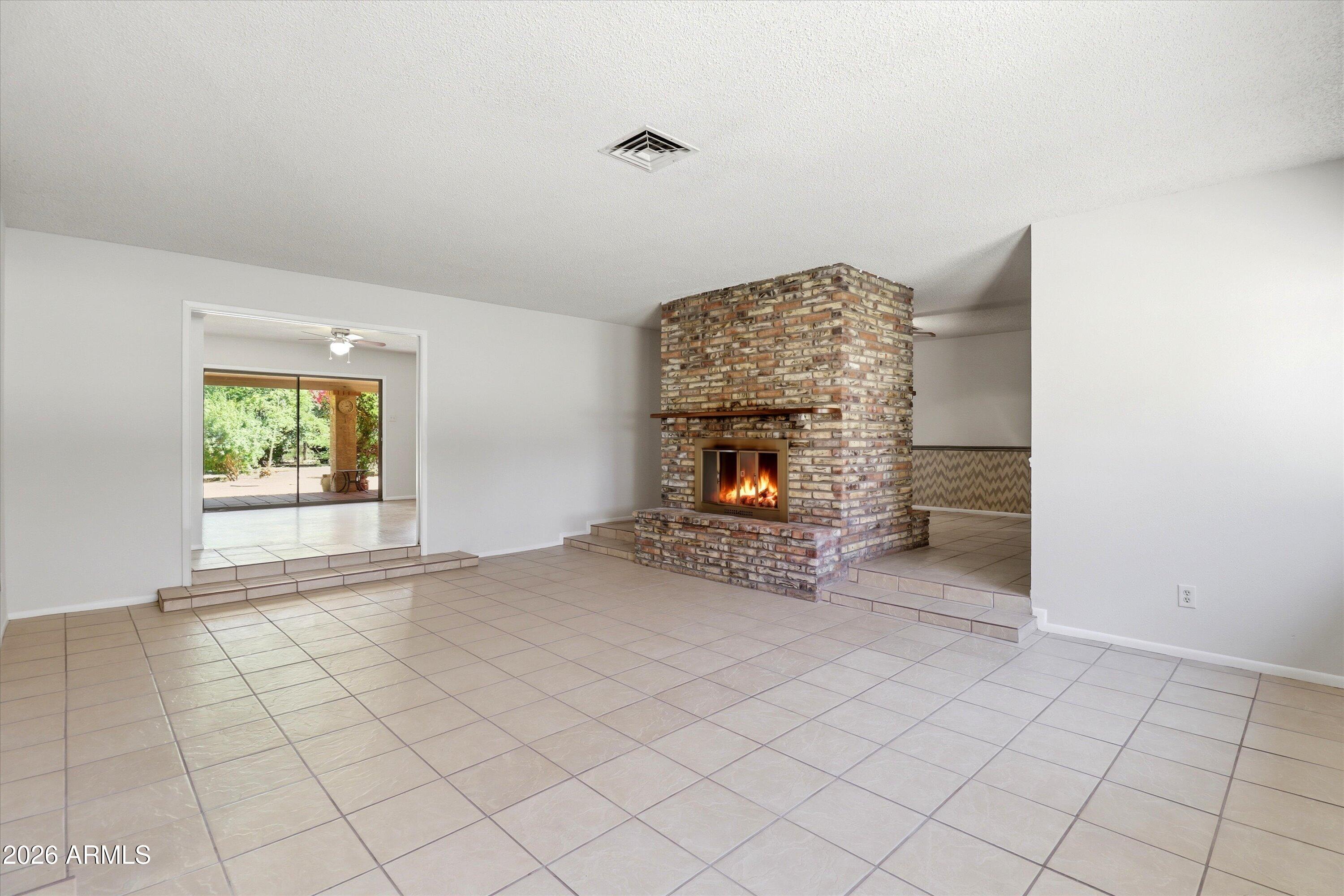 16205 E FAIRVIEW Street -