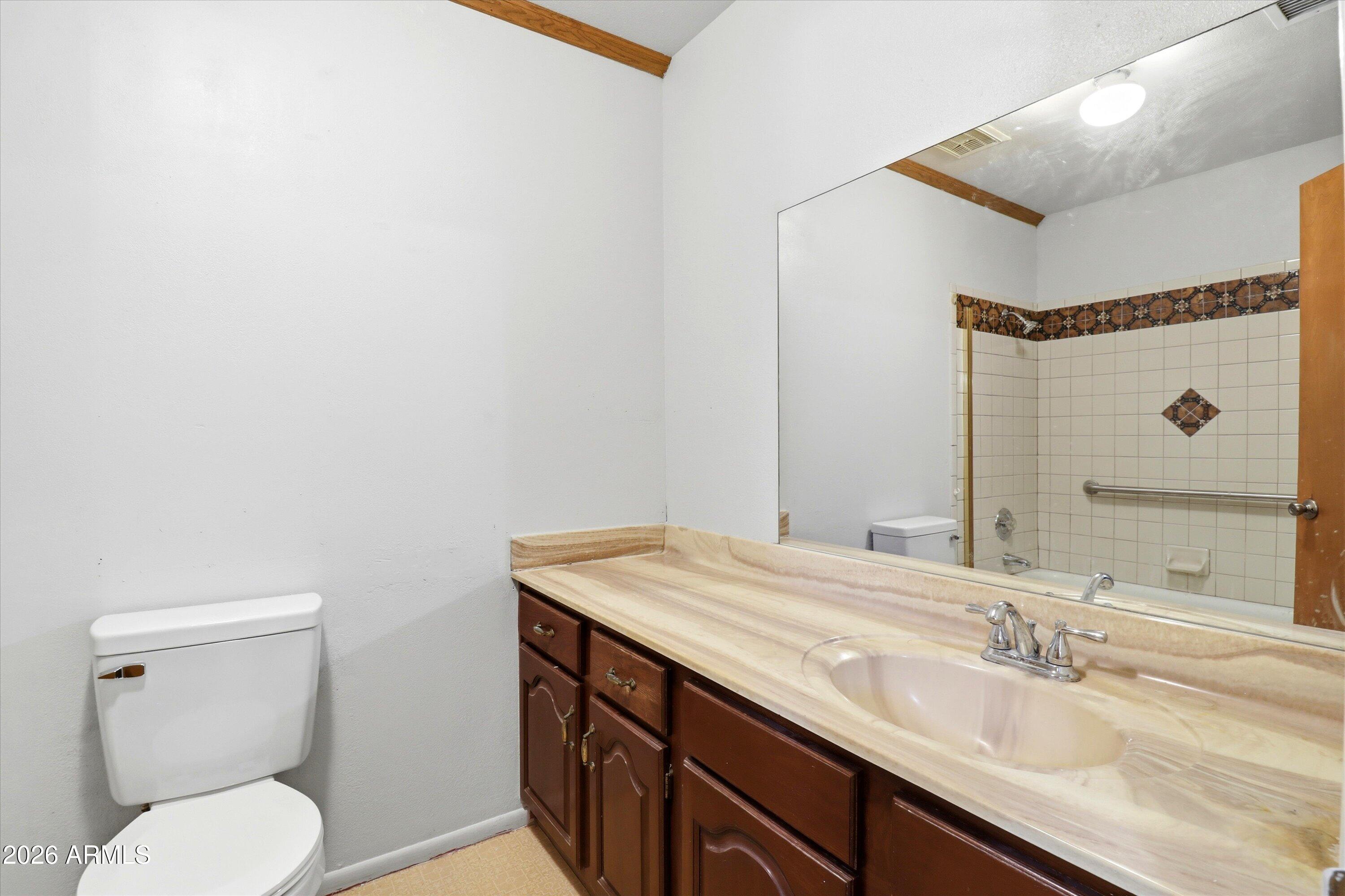 16205 E FAIRVIEW Street -