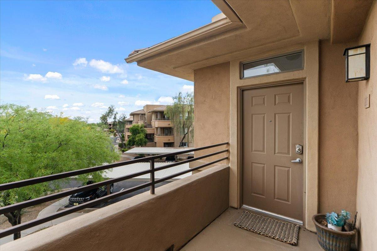 20100 N 78th Place 2203