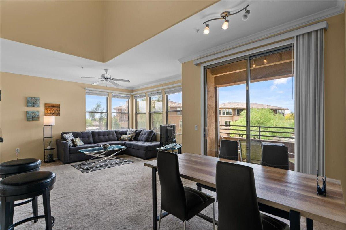 20100 N 78th Place 2203