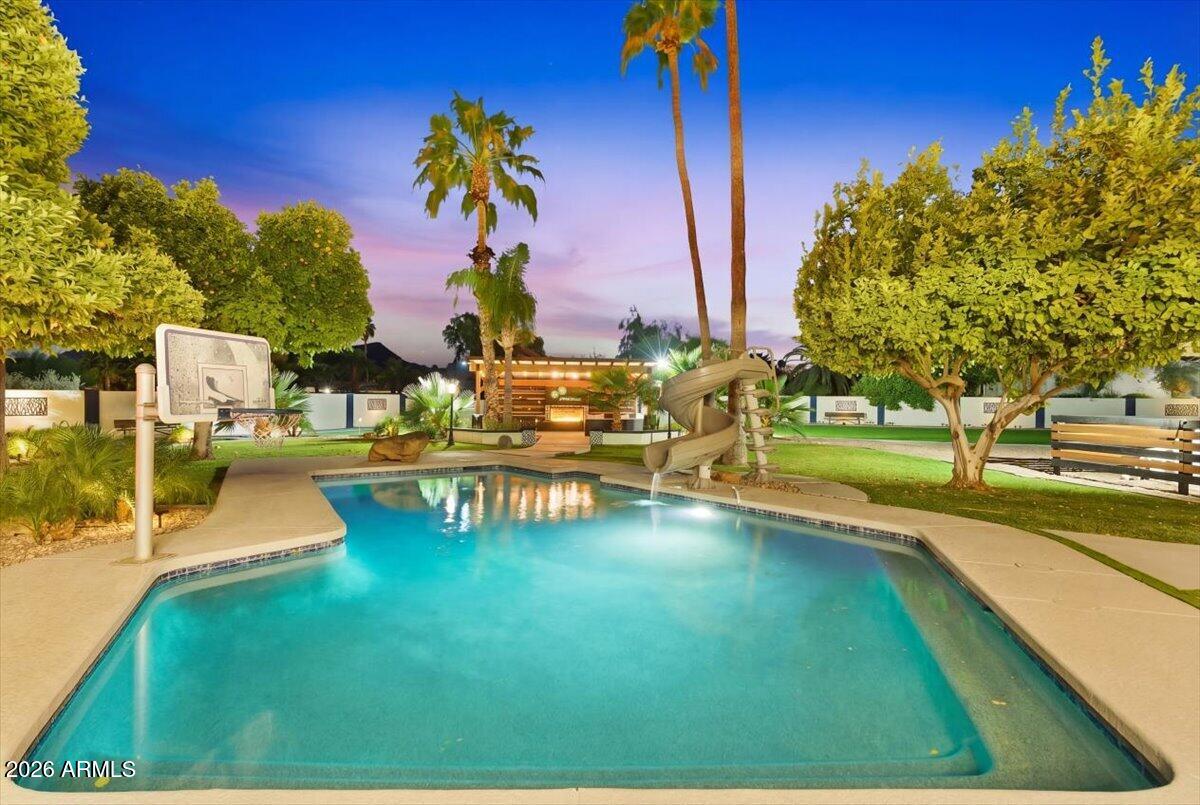 9026 N 67TH Street