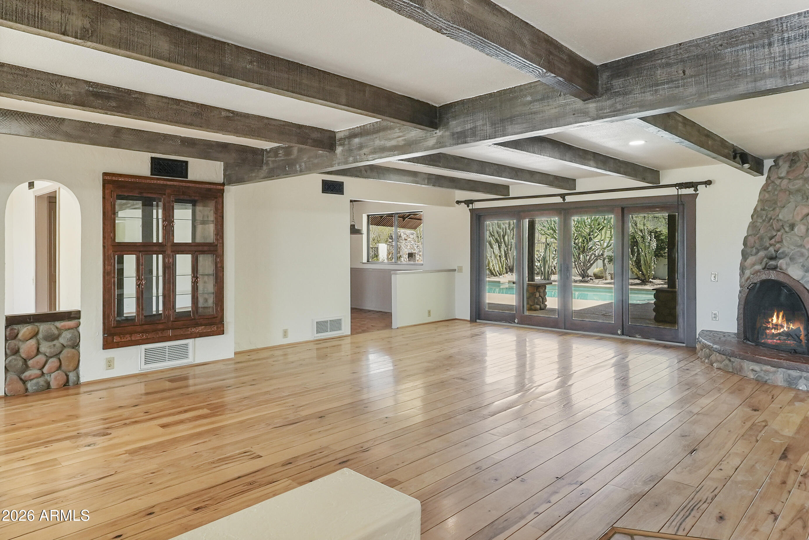 7710 E ARROYO Road